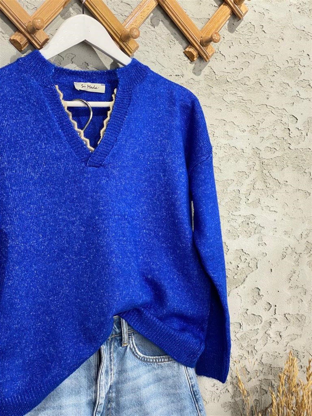 Yakası Dantelli Yumoş Kazak (Lacivert)