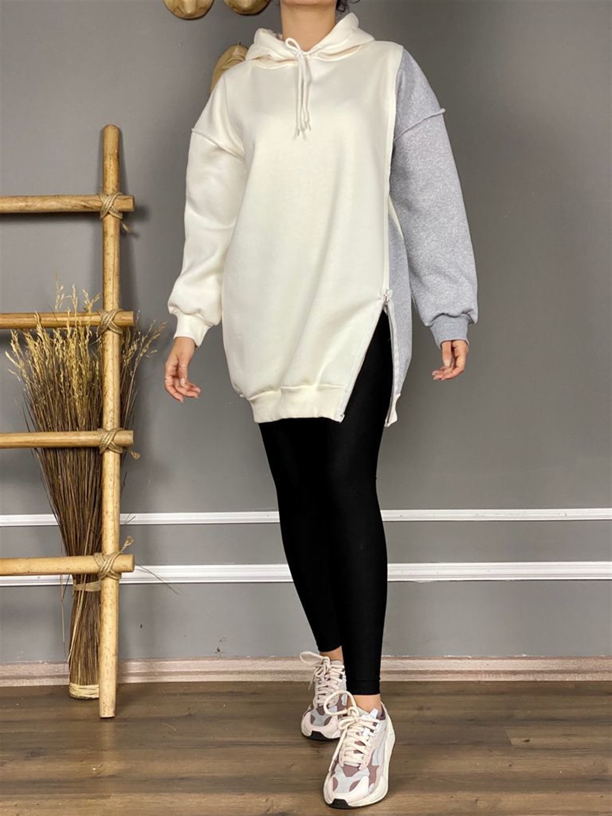 Yandan Fermuar Yırtmaç Detaylı Tunik Sweat (Beyaz)