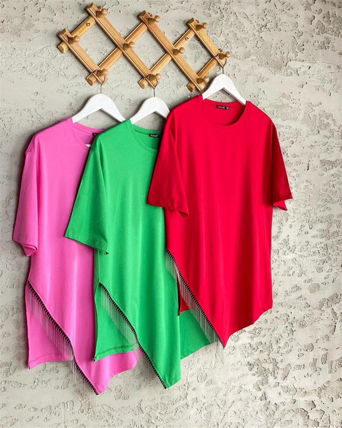 Yanı Yırtmaçlı Zincir Detaylı Tshirt (Yeşil)
