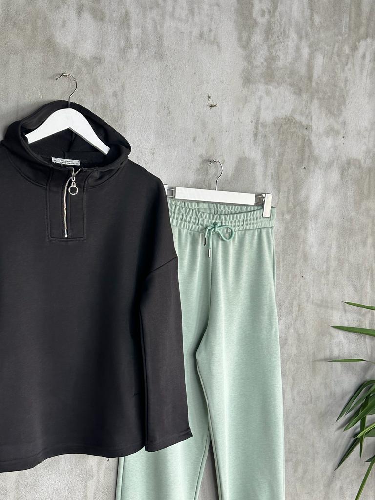 Yarım Fermuarlı Kapşonlu Sweat (Siyah)