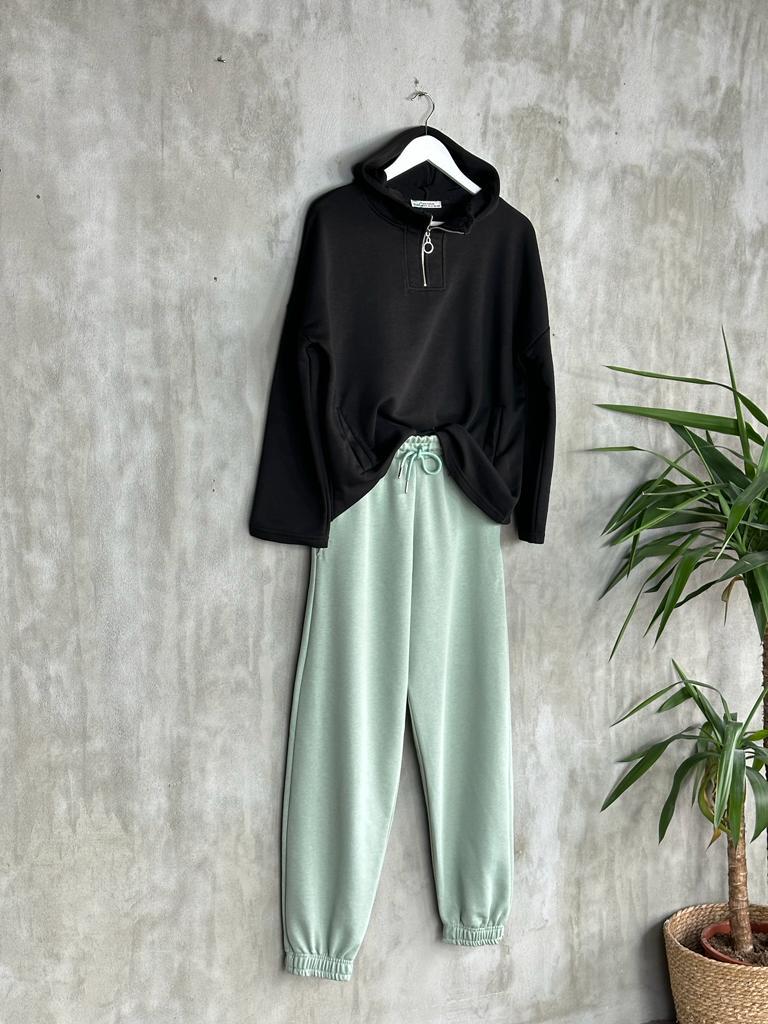Yarım Fermuarlı Kapşonlu Sweat (Siyah)
