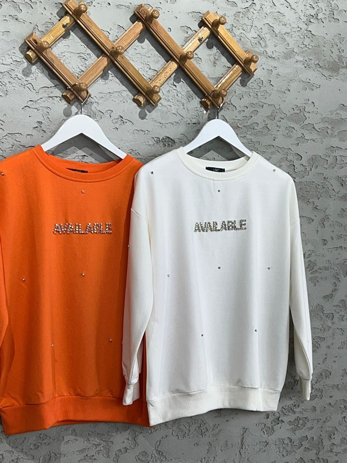Yazı Baskılı Damla Taşlı Sweat (Ekru)