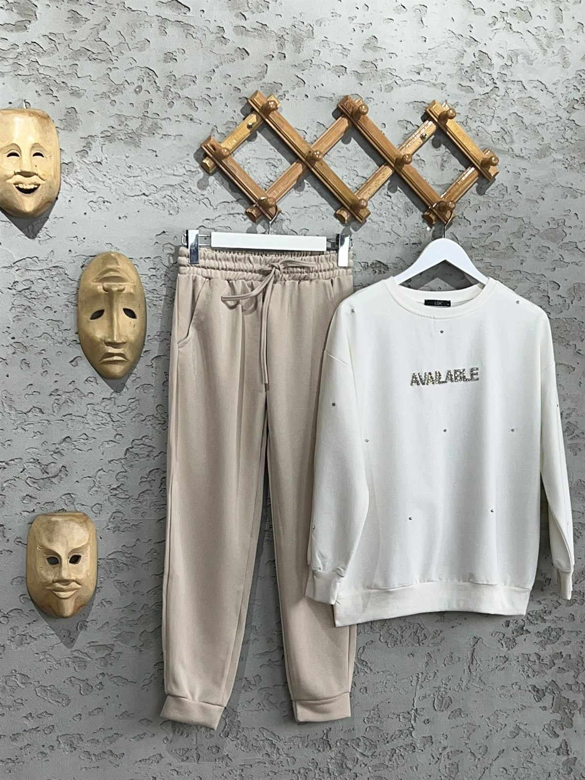 Yazı Baskılı Damla Taşlı Sweat (Ekru)