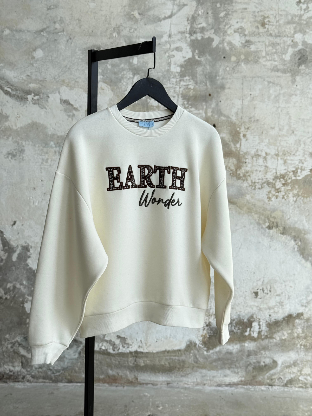 Yazı Baskılı Nakışlı Sweatshirt (Ekru)