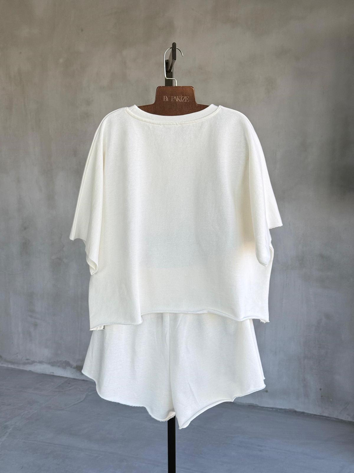 Yazı Baskılı Oversize Takım (Beyaz)
