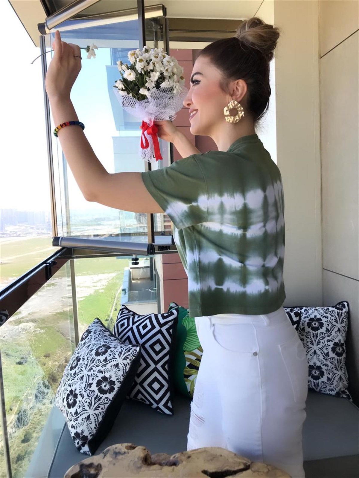 Yıkamalı Batik Desen Tshirt (HAKİ)