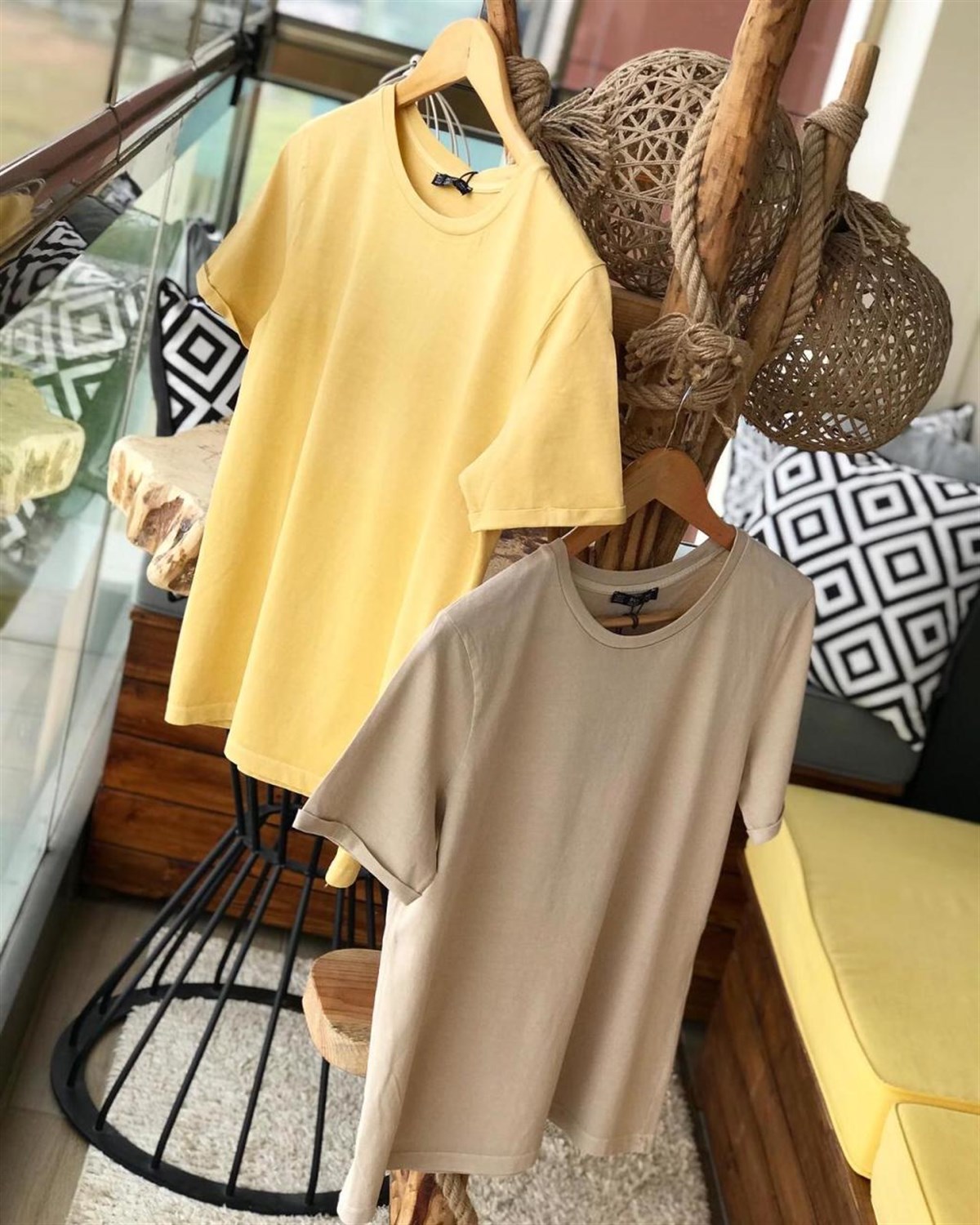 Yıkamalı Kumaş Kolları Duble Katlamalı Basic Tshirt (BEJ & SARI)