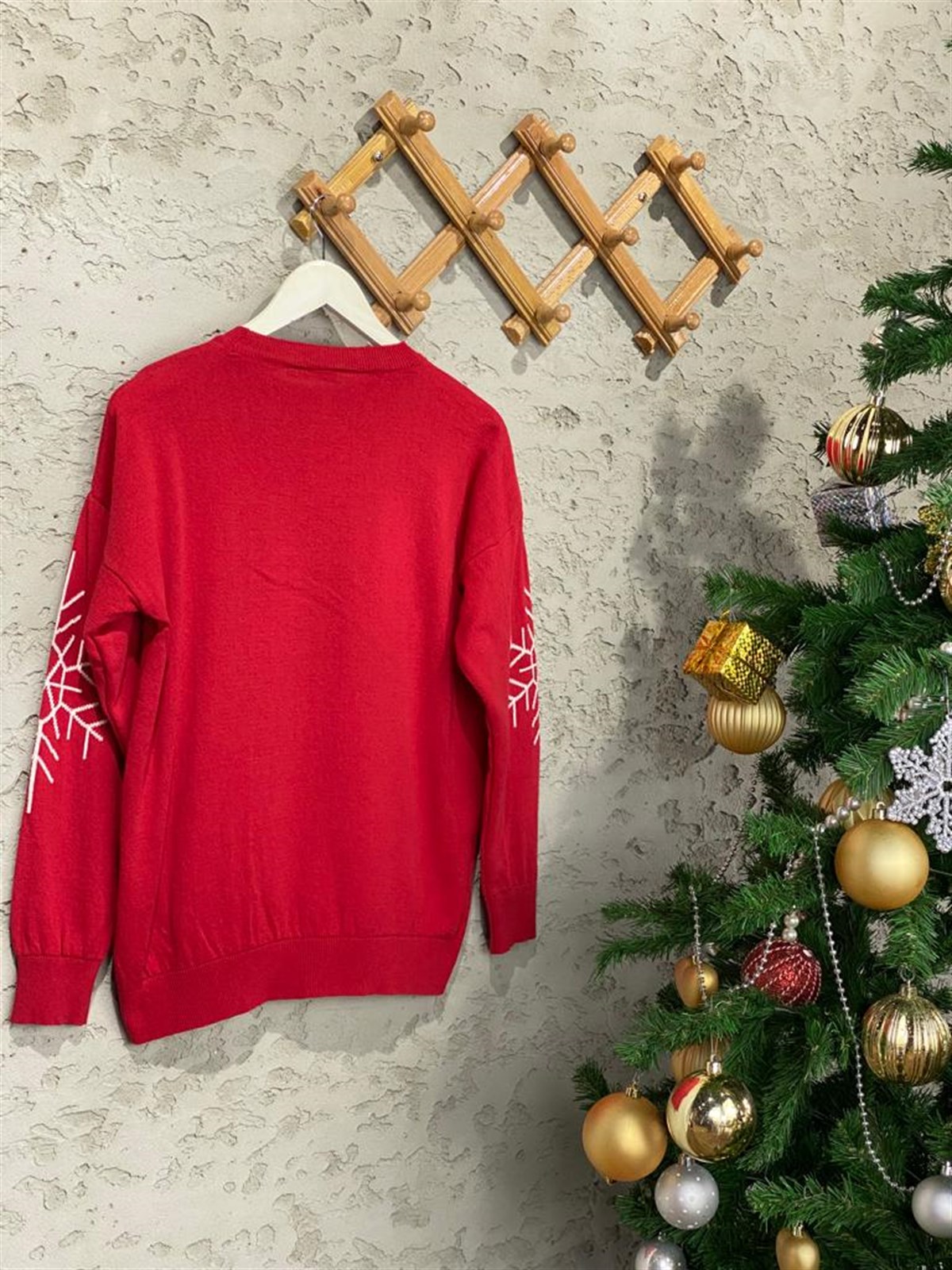 Yılbaşı Temalı Kar Taneli Kazak (Kırmızı)