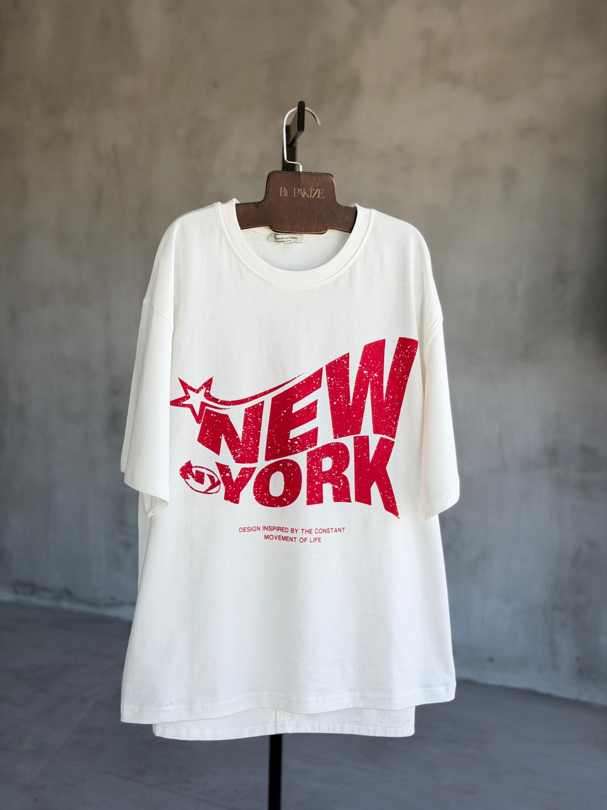 Yıldız New York Baskılı Oversize Tişört (Beyaz)