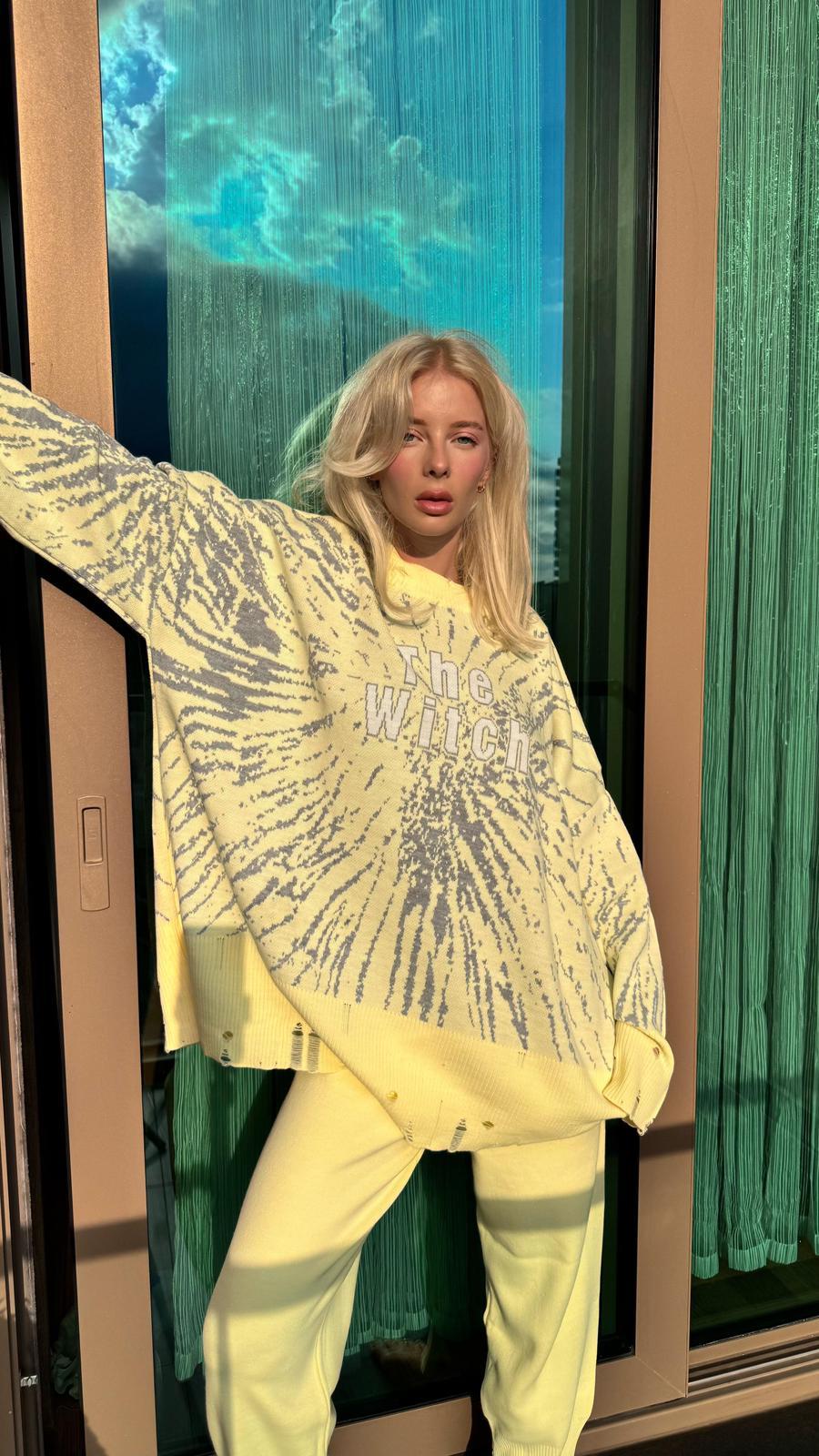 Yırtık Detaylı Oversize Triko Takım (Limon Sarısı)