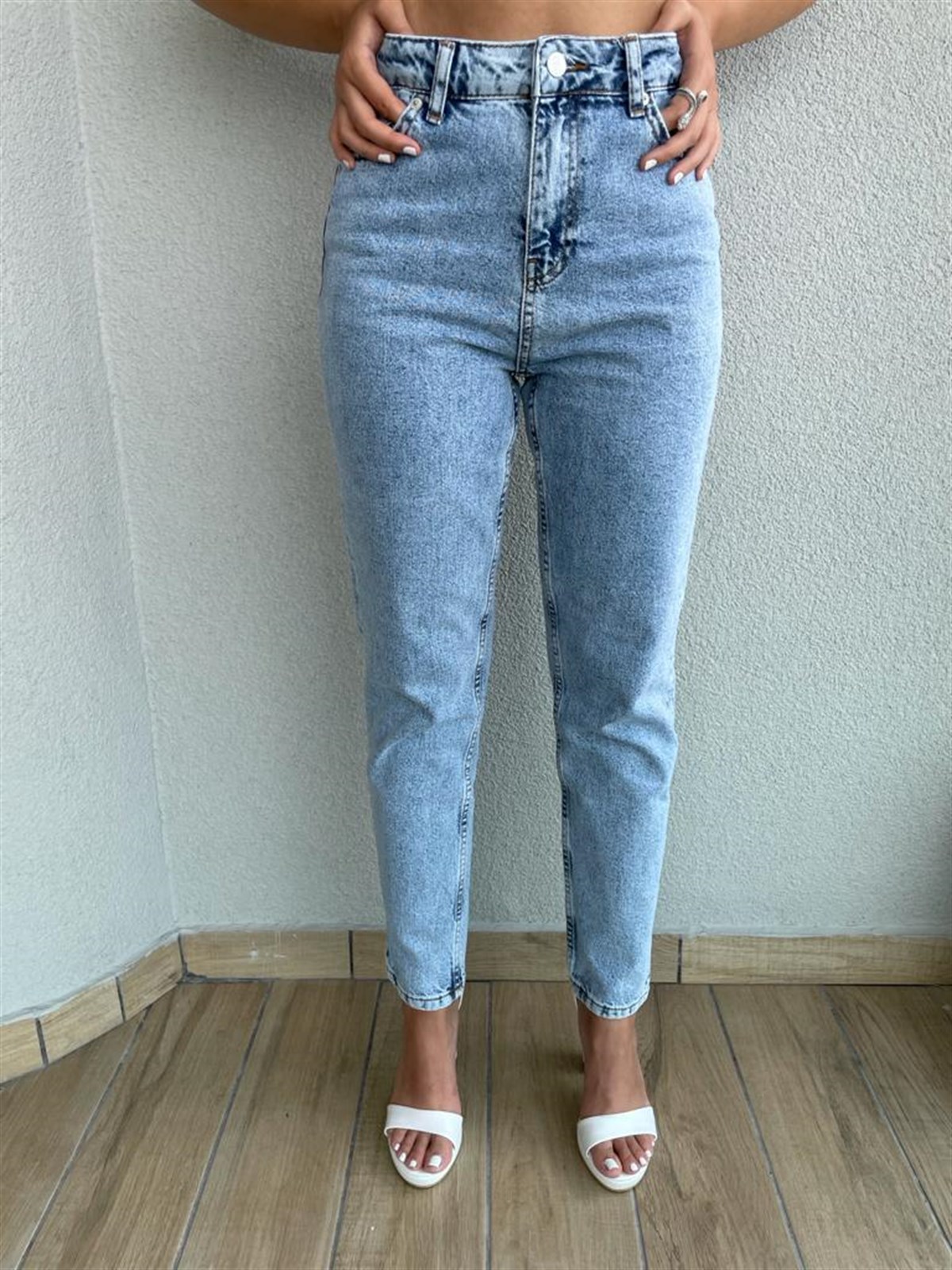 Yüksek Bel Buz Mavisi Mom Jean