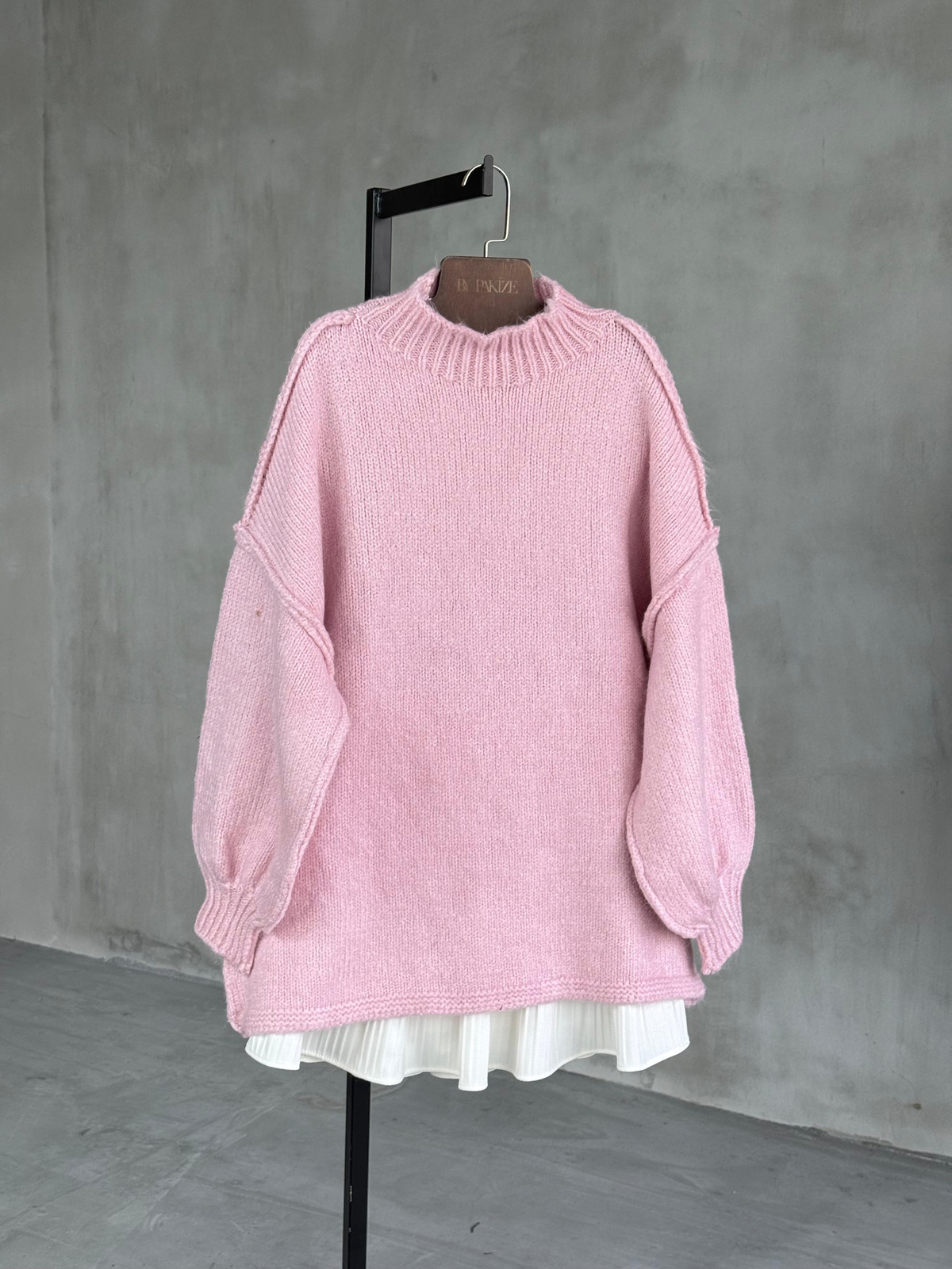 Yumoş Dış Dikişli Oversize Kazak (Pembe)