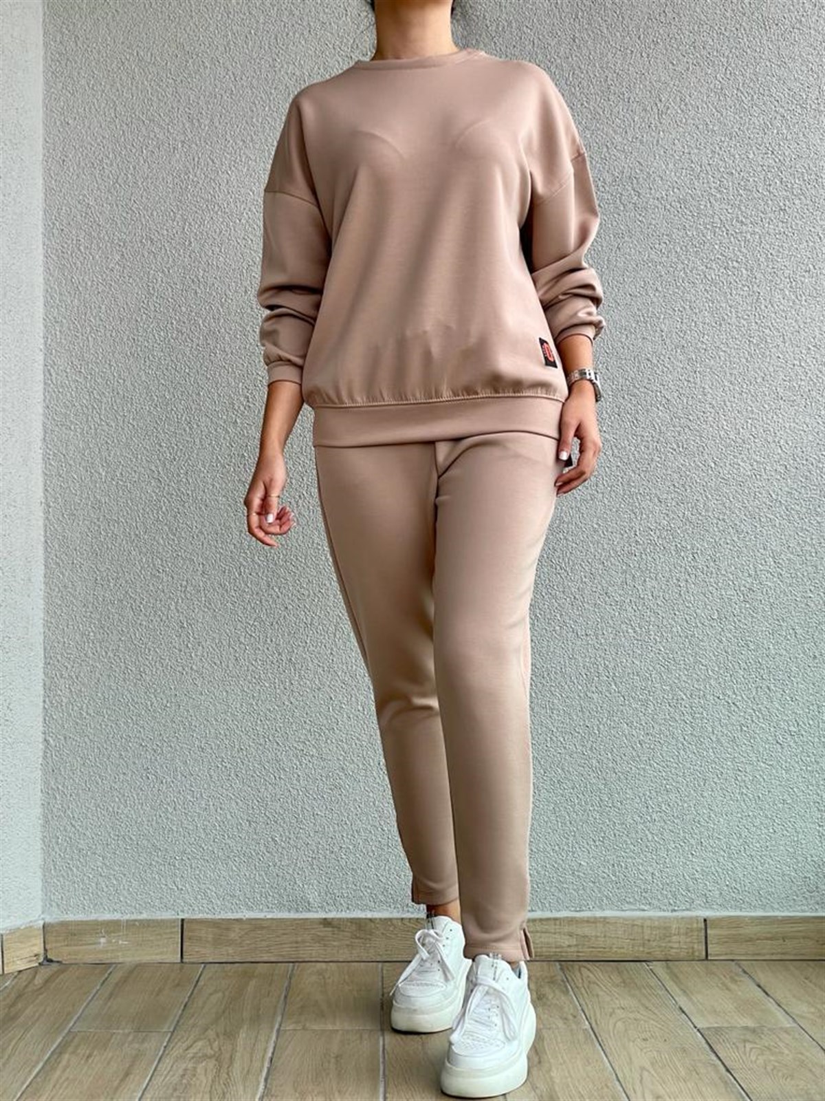 Yumoş Doku Arma Detaylı Sweat (Bej)