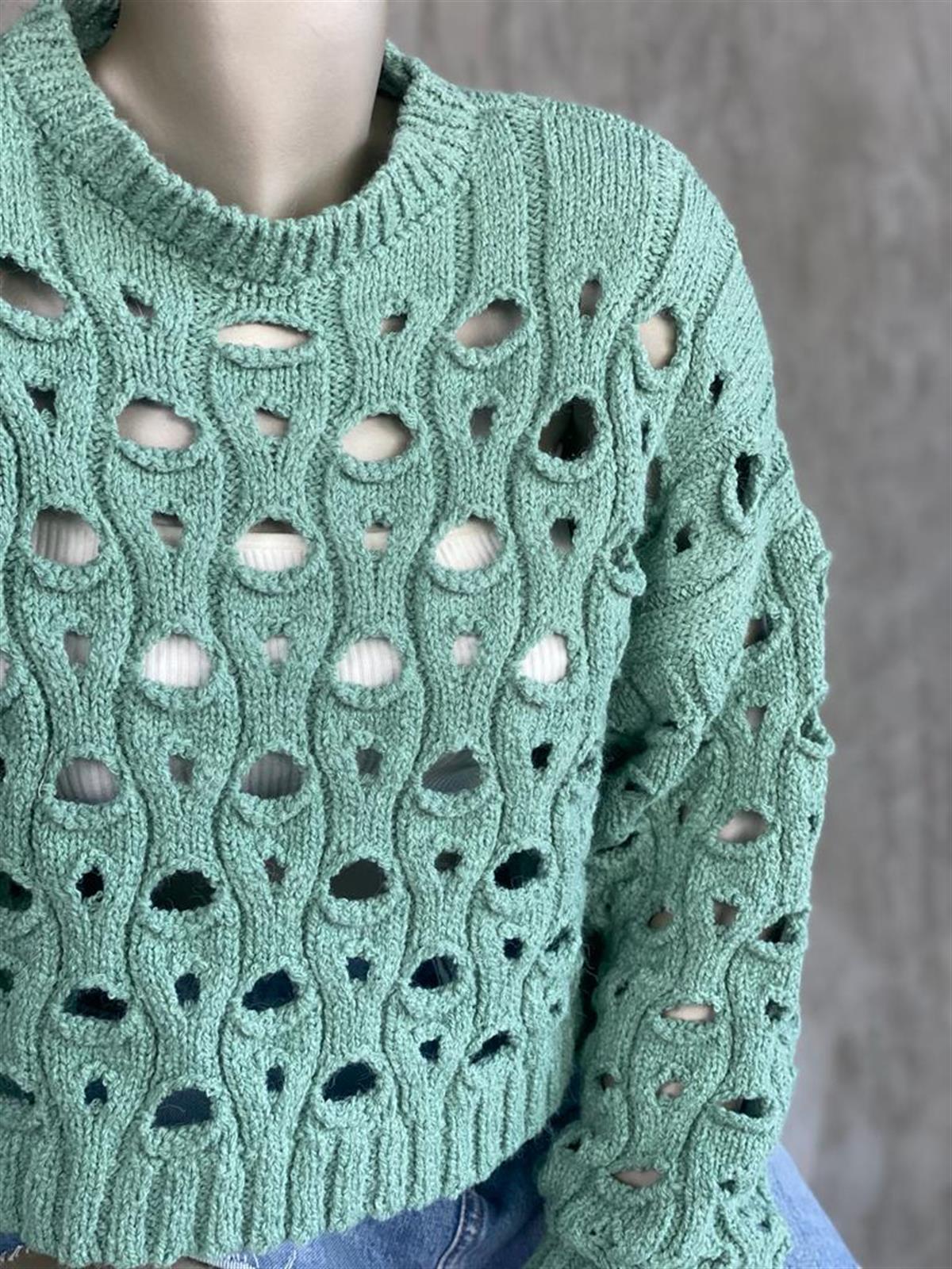 Yumoş Dokulu Delikli Kazak (Mint)