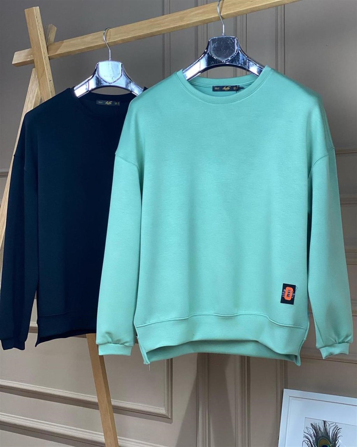 Yumuşak Dokulu Esnek Sweatshirt (SİYAH& MİNT YEŞİLİ)