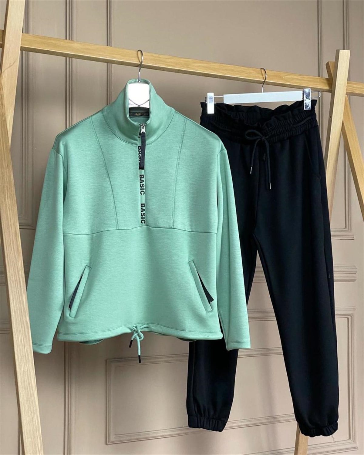 Yumuşak Dokulu Sweatshirt (MİNT YEŞİLİ)