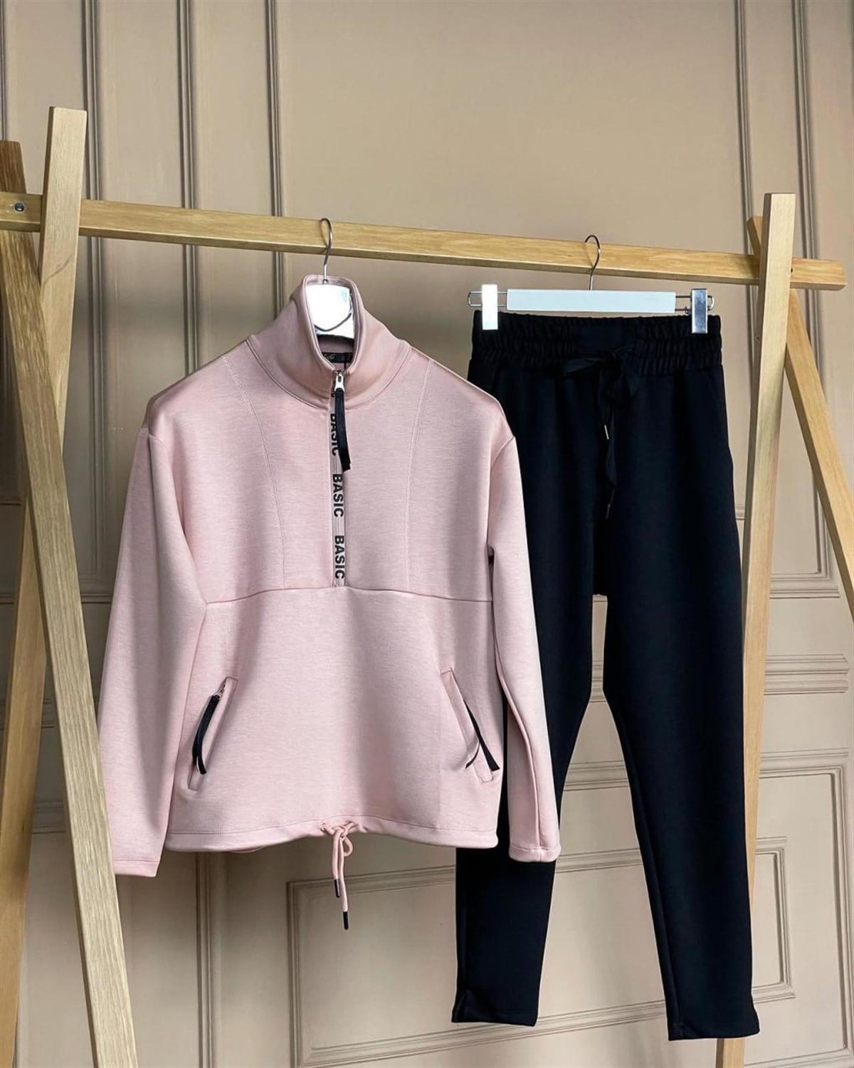 Yumuşak Dokulu Sweatshirt (PUDRA)