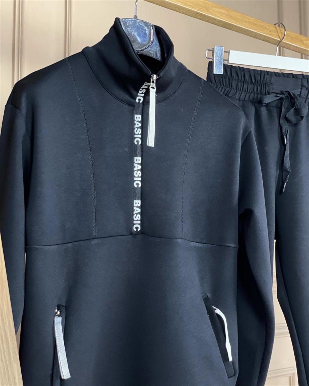 Yumuşak Dokulu Sweatshirt (SİYAH)