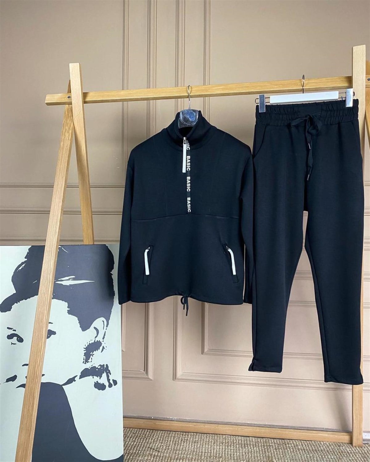 Yumuşak Dokulu Sweatshirt (SİYAH)