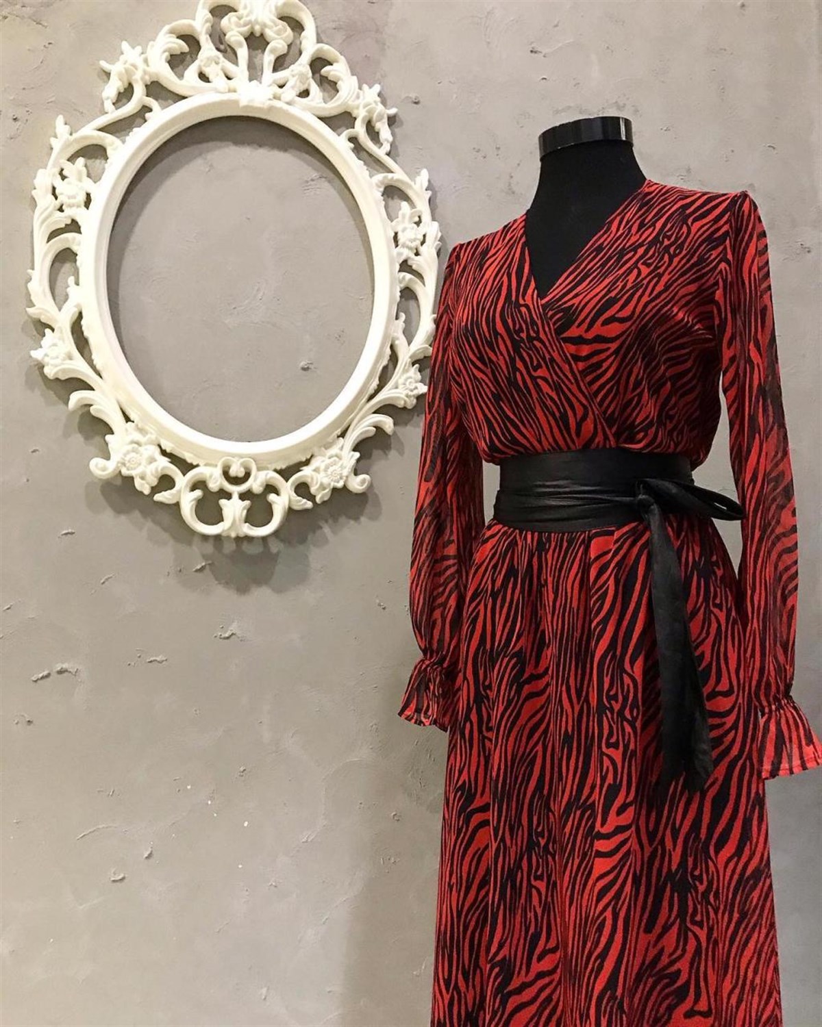 Zebra Desen Kruvaze Yaka Şifon Kumaş Elbise (KIRMIZI)