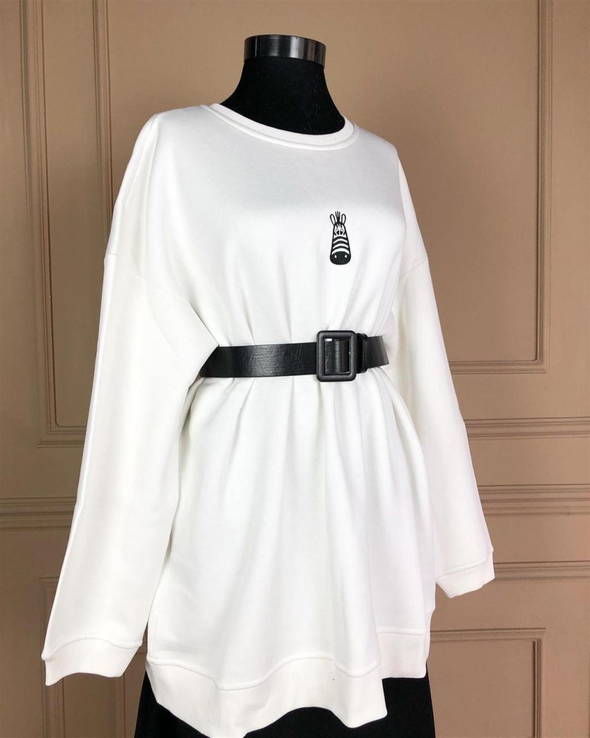 Zebra Nakışlı Sweatshirt (BEYAZ)