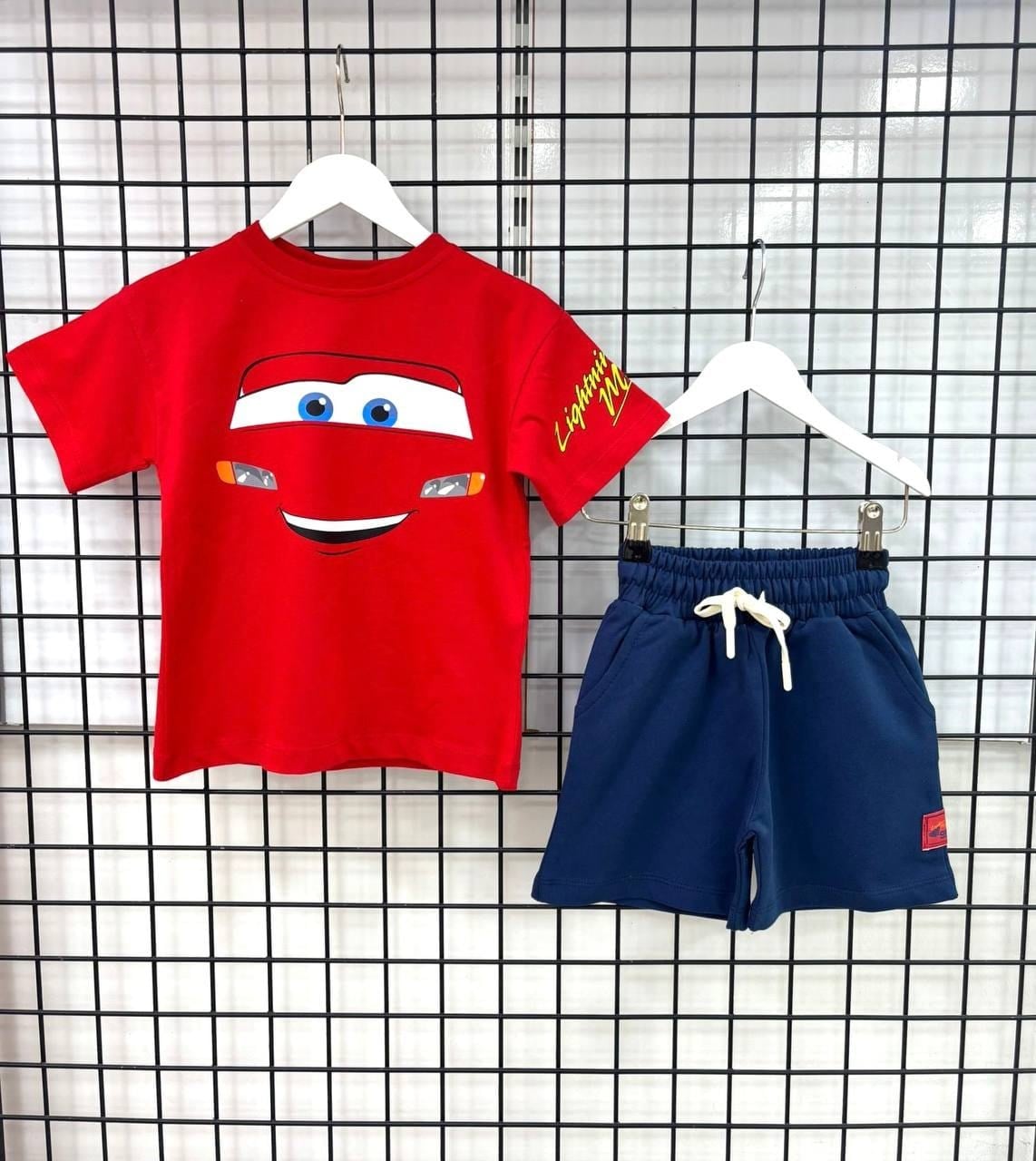 Kırmızı Lightning McQueen Şortlu Takım