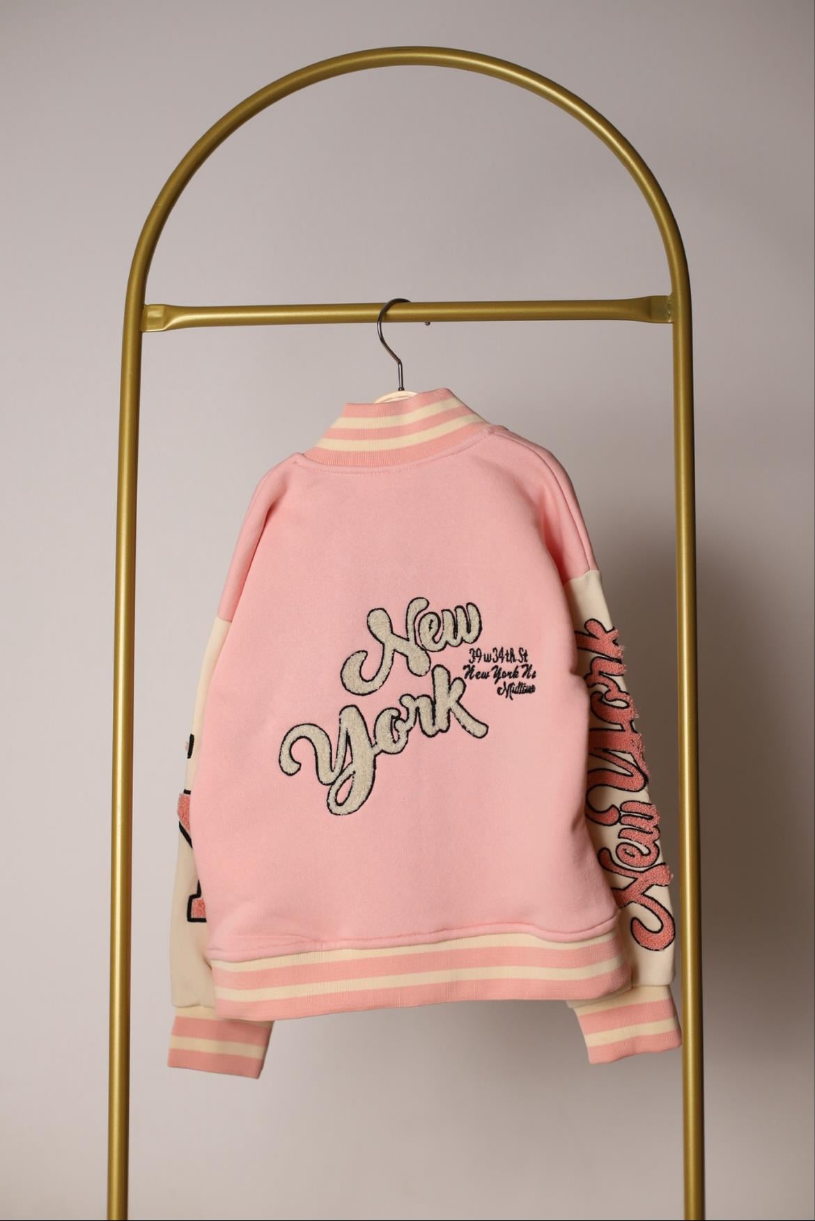Pembe-Açık Pembe  New York Kolej Montu