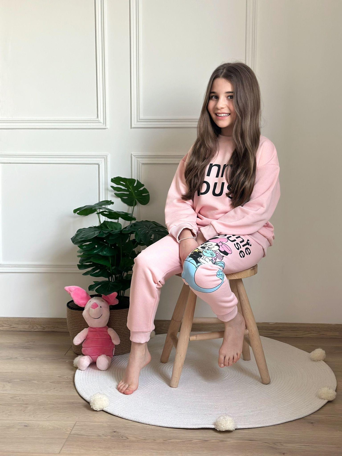 Sevimli Minnie Mouse Sırt Baskılı Pembe Eşofman Takımı