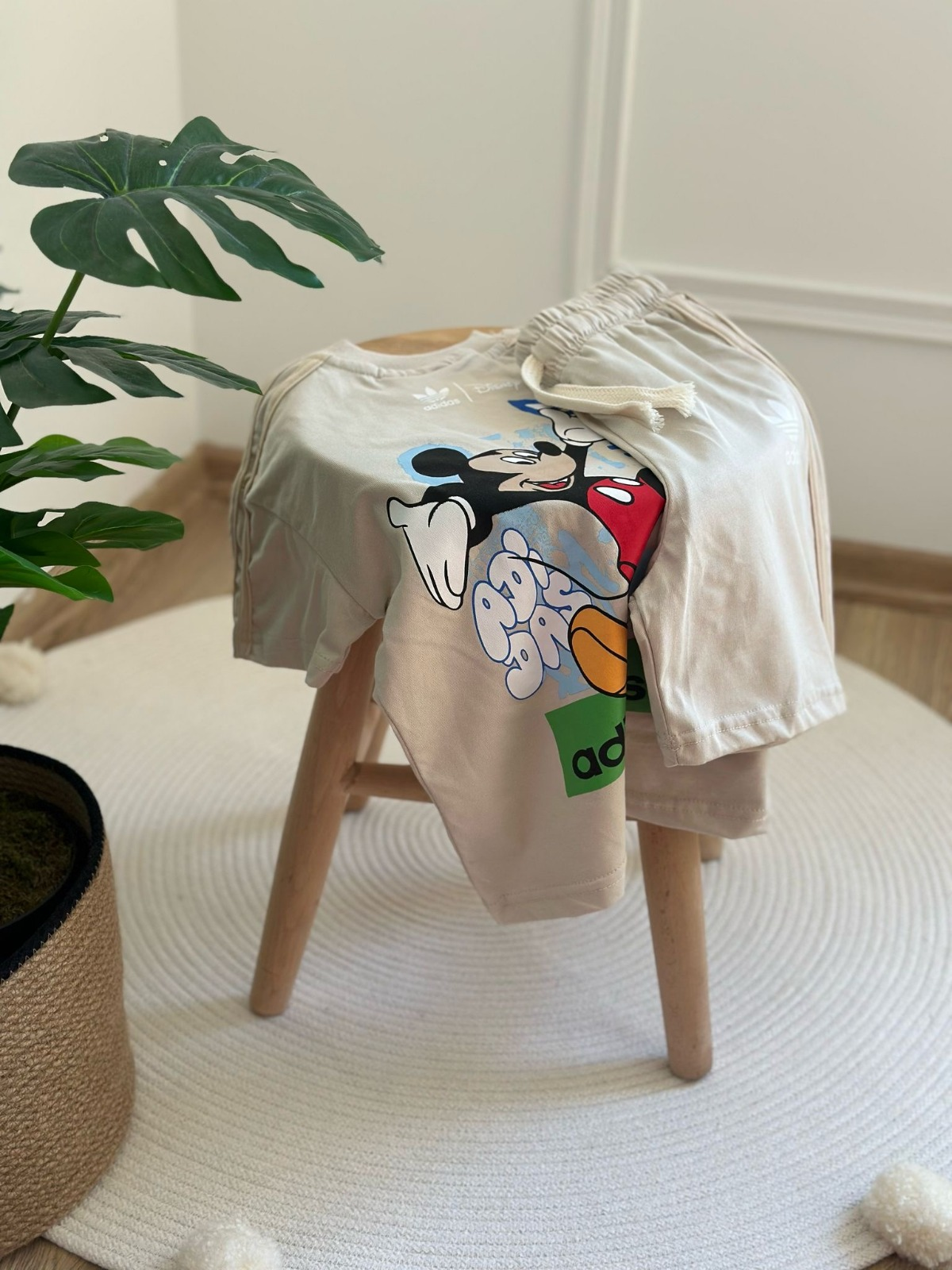 Spor Logolu Mickey Şortlu Takım