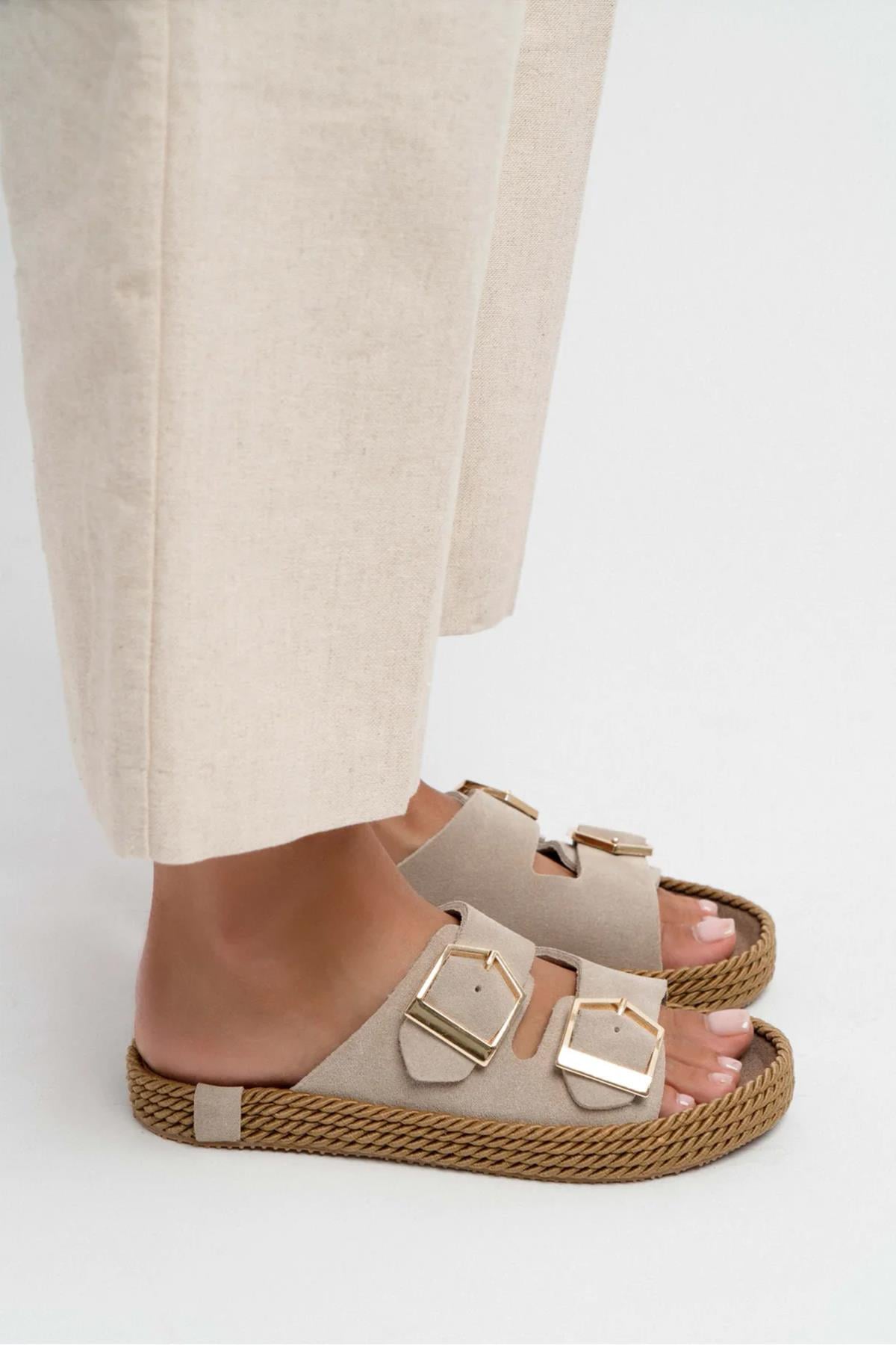 KATRİNA İTHAL ÇİFT TOKA DETAYLI KADIN TERLİK BEJ