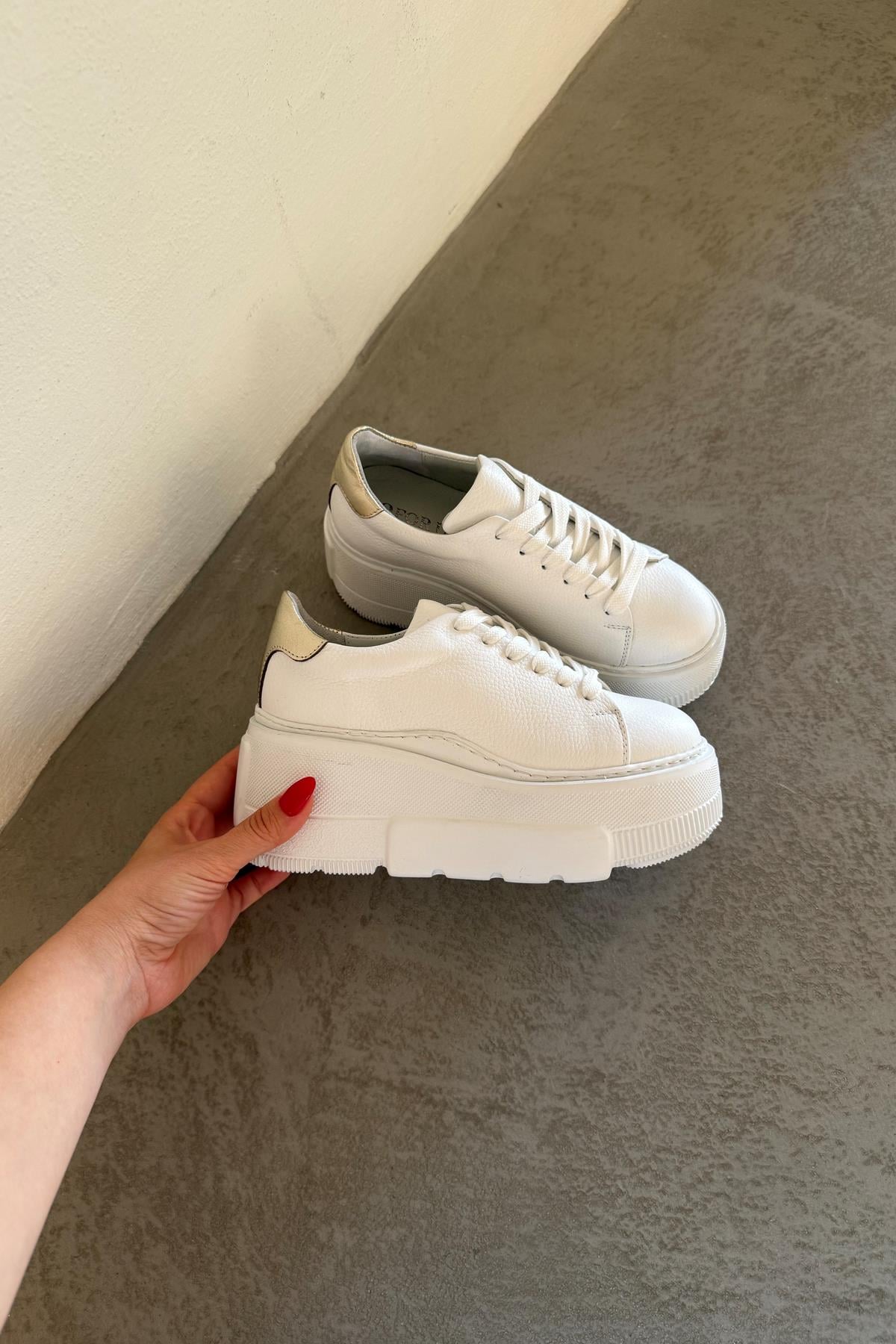 Multi Beyaz Gold Detaylı Sneaker