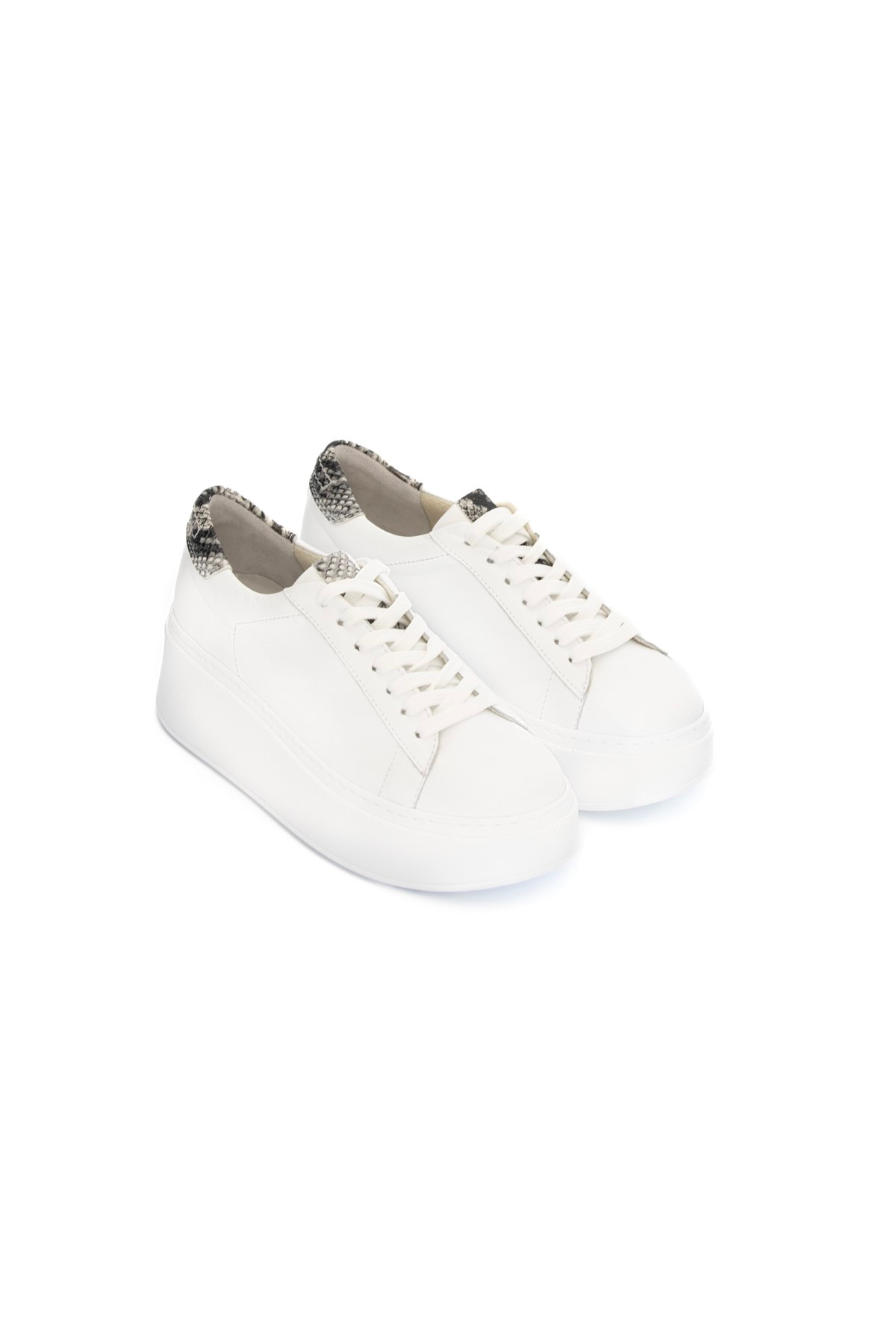 Novem Beyaz Sneaker