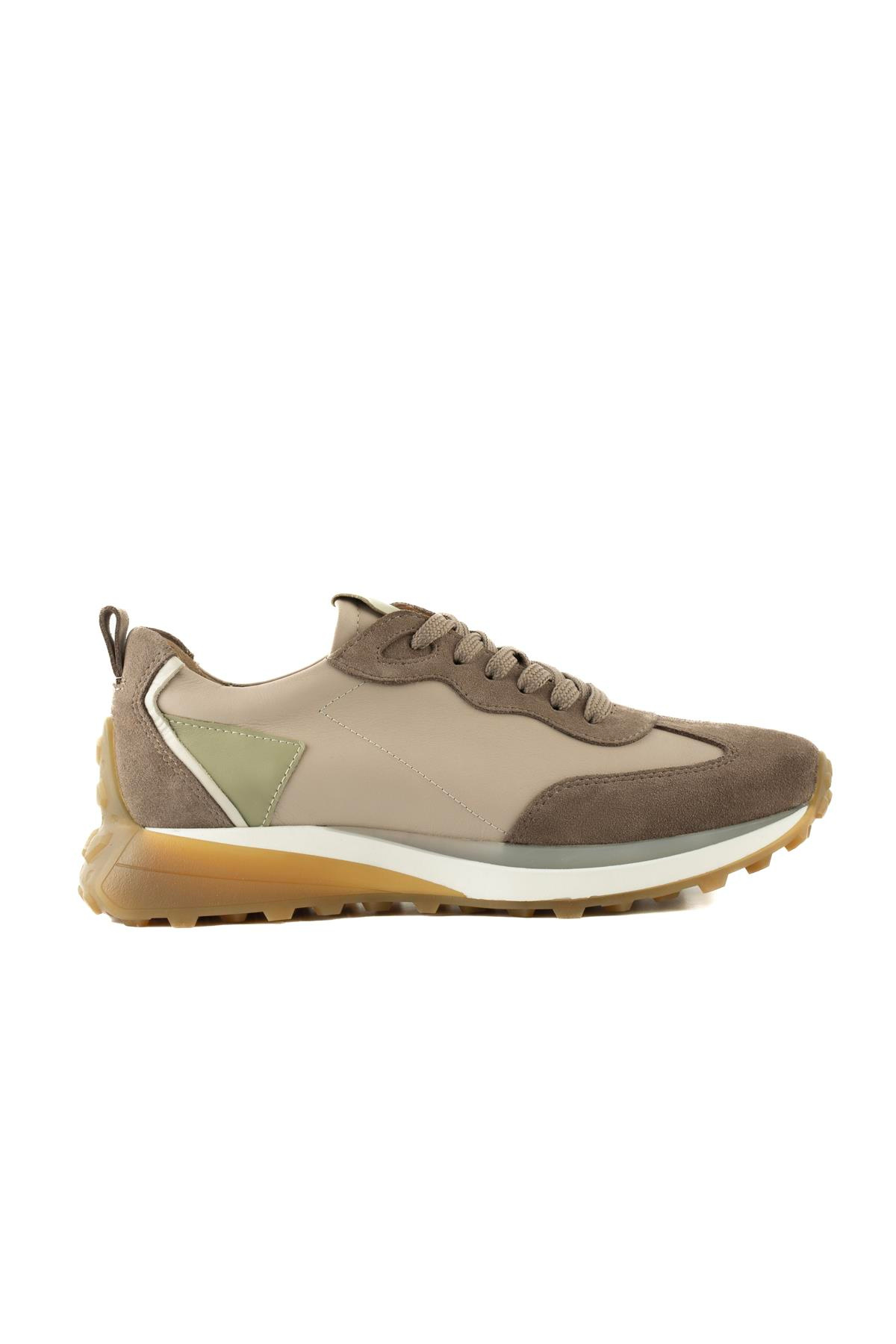 Run Vizon Sneaker