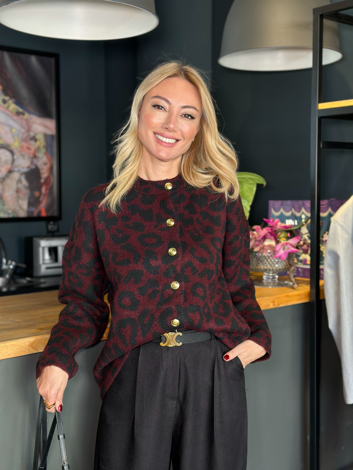 Gold Düğme Detaylı Leopar Bordo Hırka