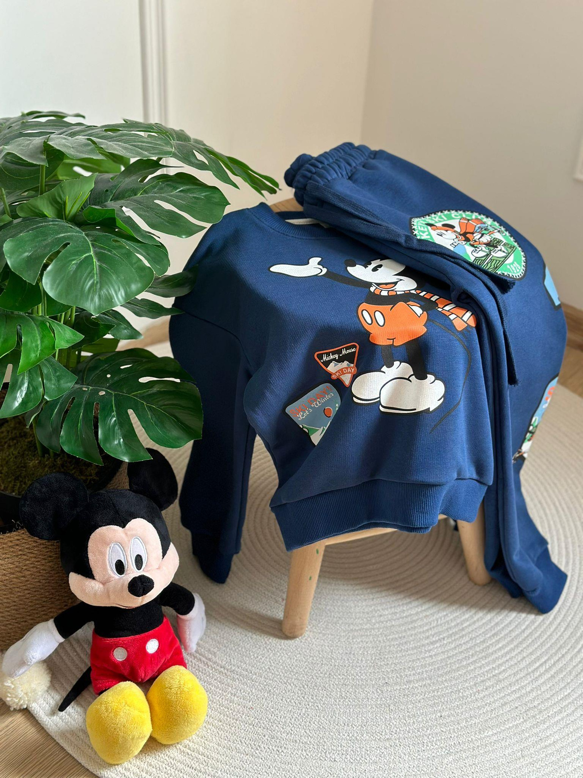 Disney Mickey Mouse Sırt Baskılı Eşofman Takımı