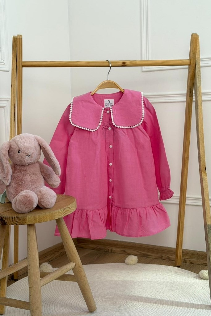 Düğmeli Dantel Yaka Elbise