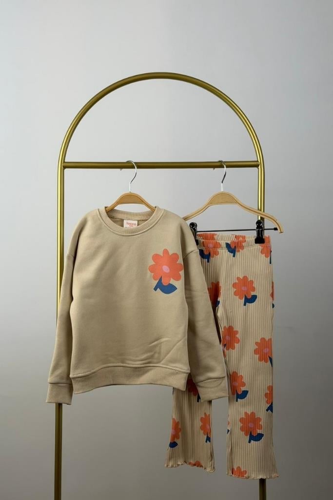 Flower Detay Taytlı Takım