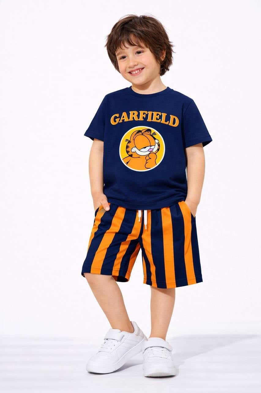 Garfield Baskılı Şortlu Takım