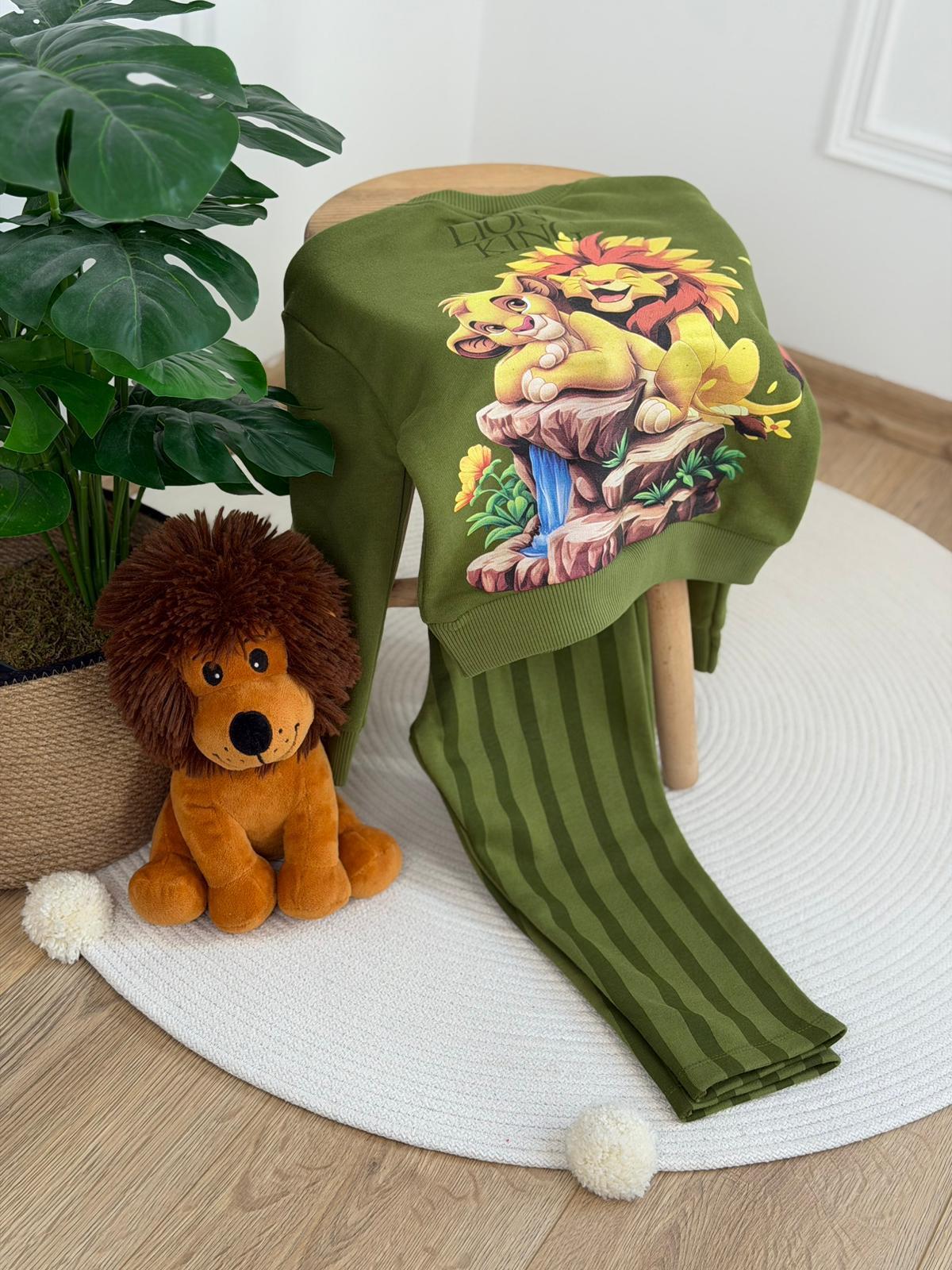 Hakuna Matata Lion King Sırt Baskılı Eşofman Takımı