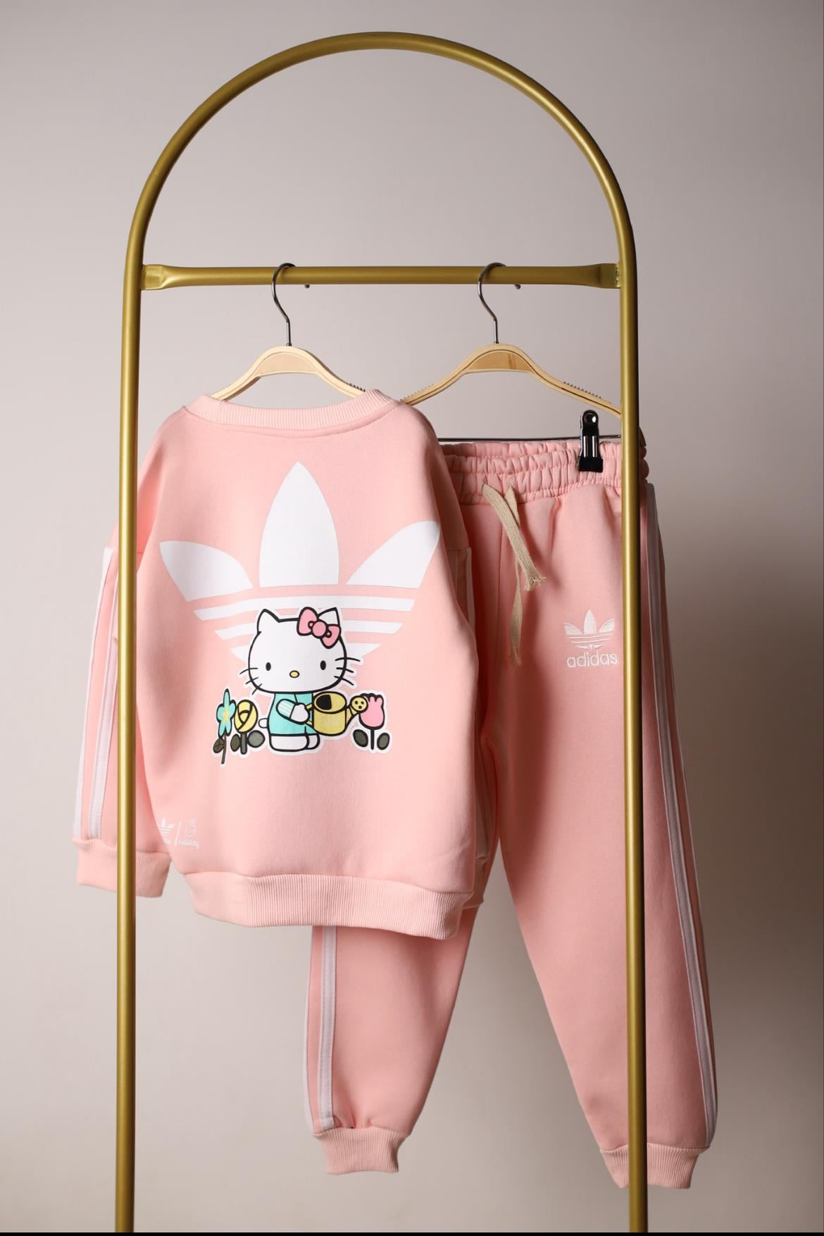 Hello Kitty Spor Logolu Eşofman Takımı
