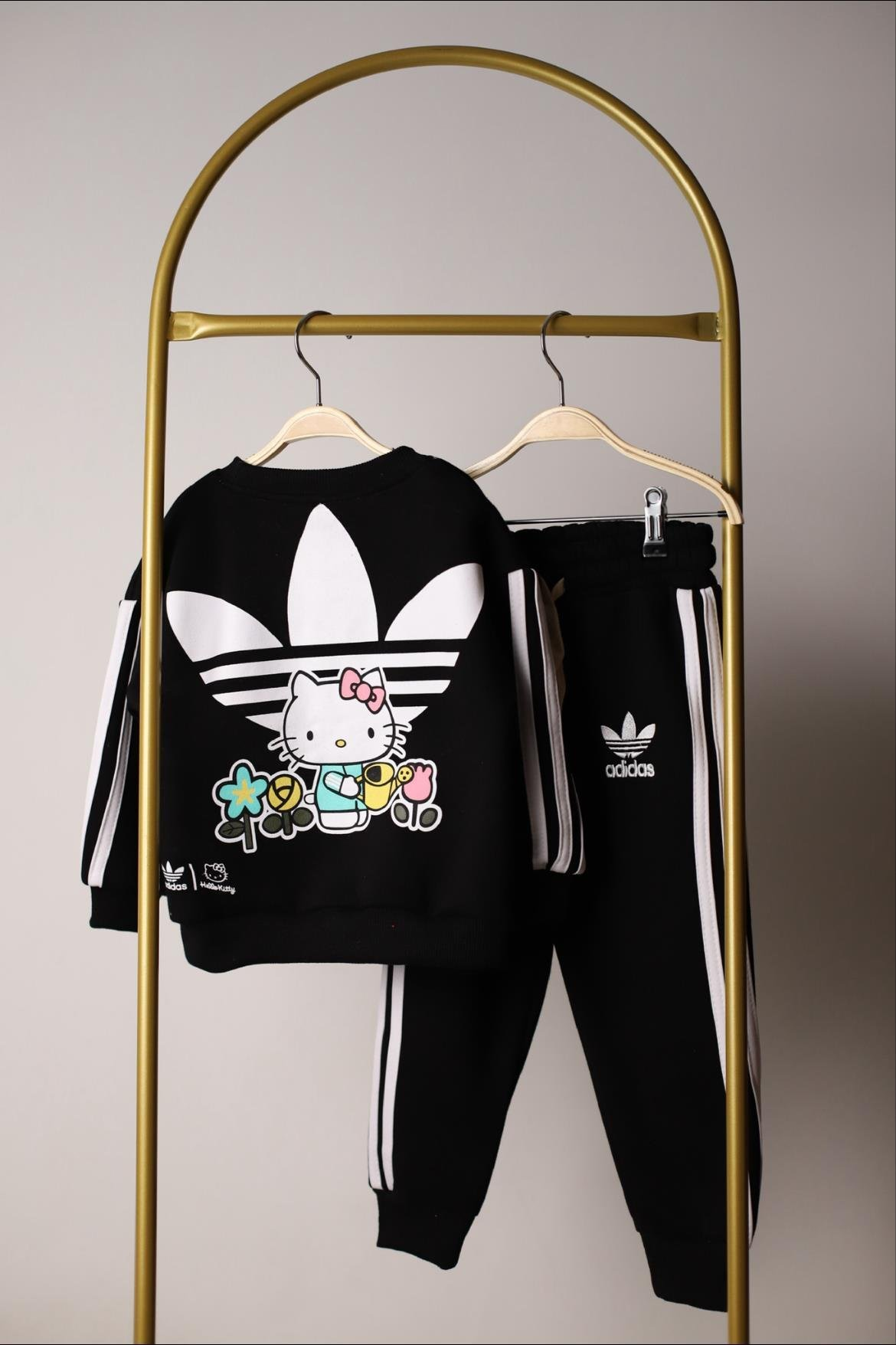 Hello Kitty Spor Logolu Şardonlu Eşofman Takımı