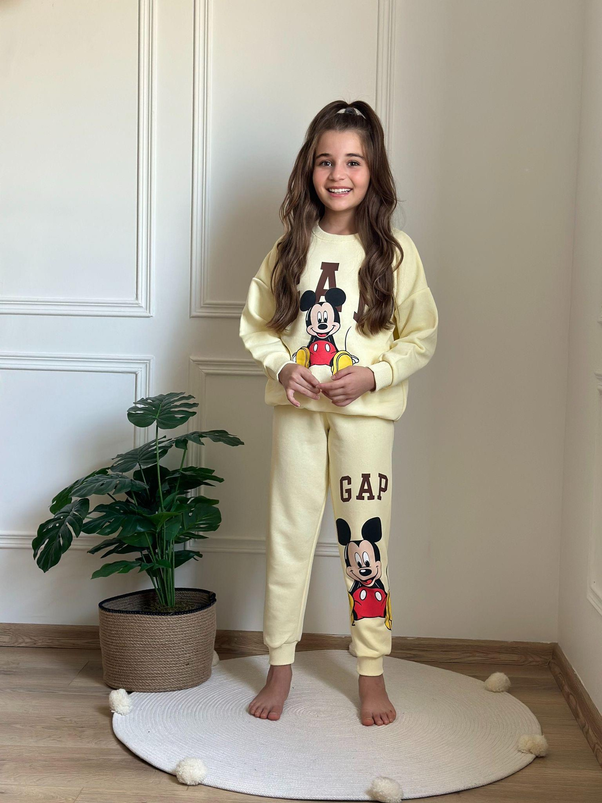 Mickey Mouse Detaylı Eşofman Takımı