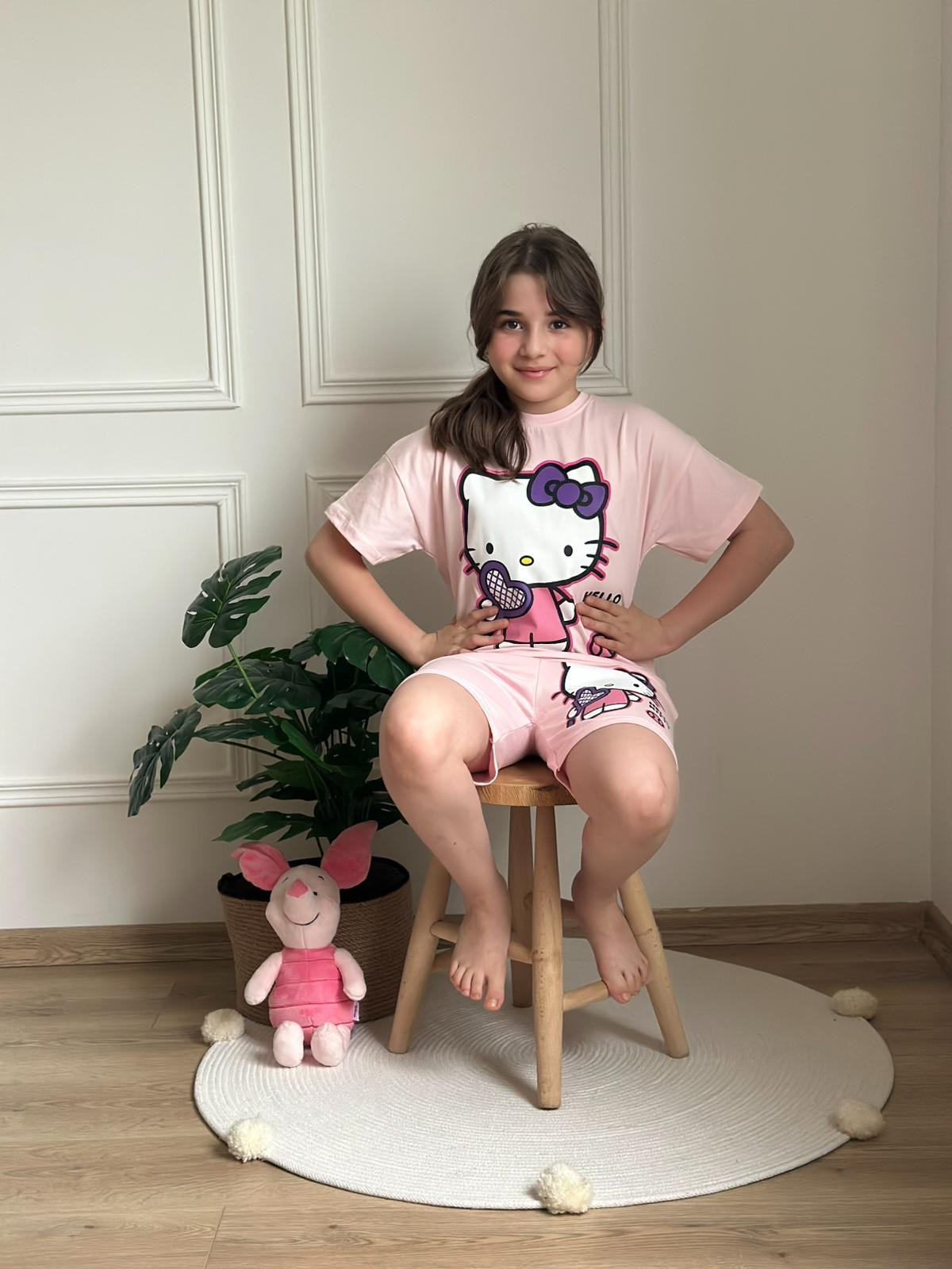 Pembe Hello Kitty Şortlu Takım