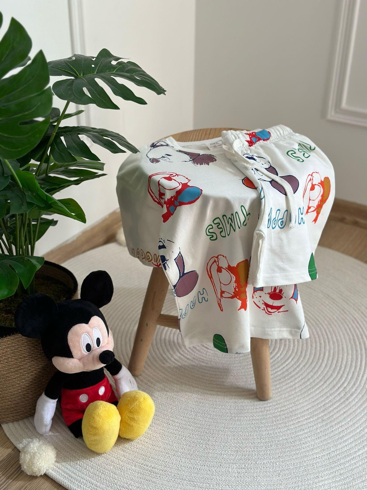 Renkli Mickey Mouse Baskılı Takım