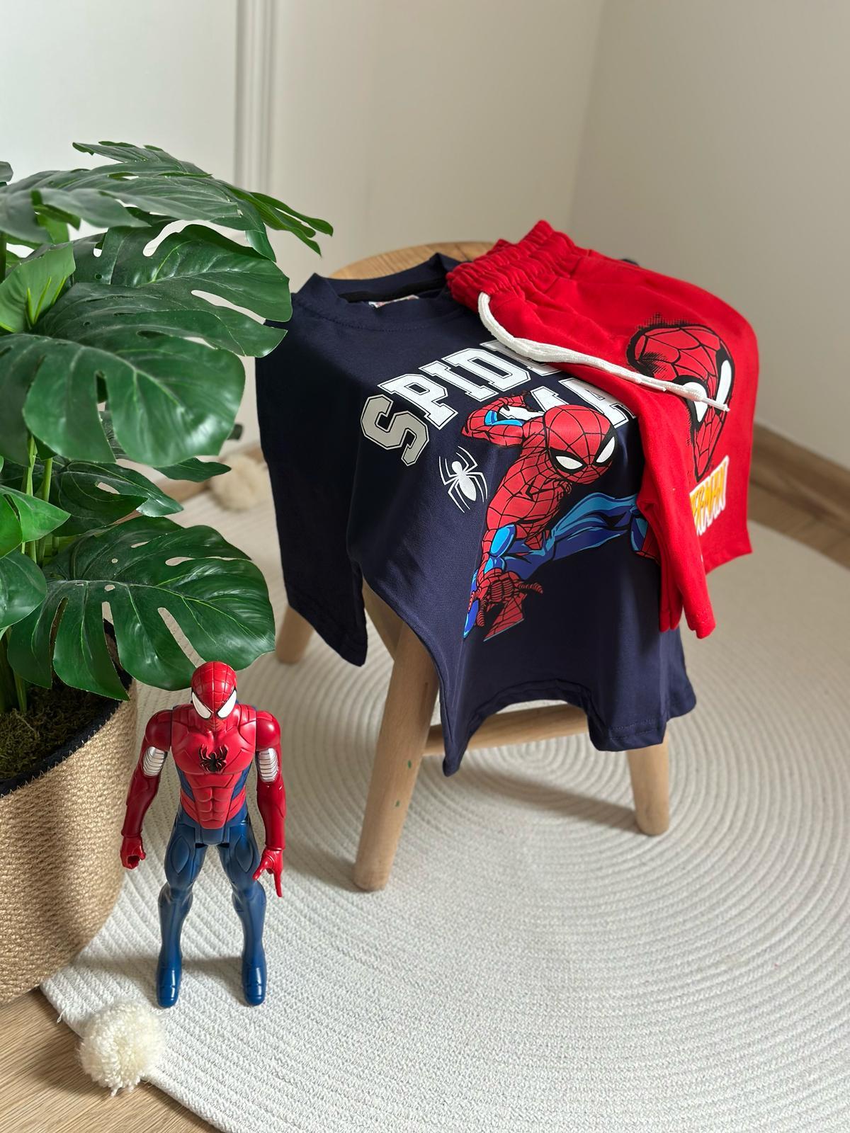 Spiderman Figürlü Kırmızı Şortlu Takım