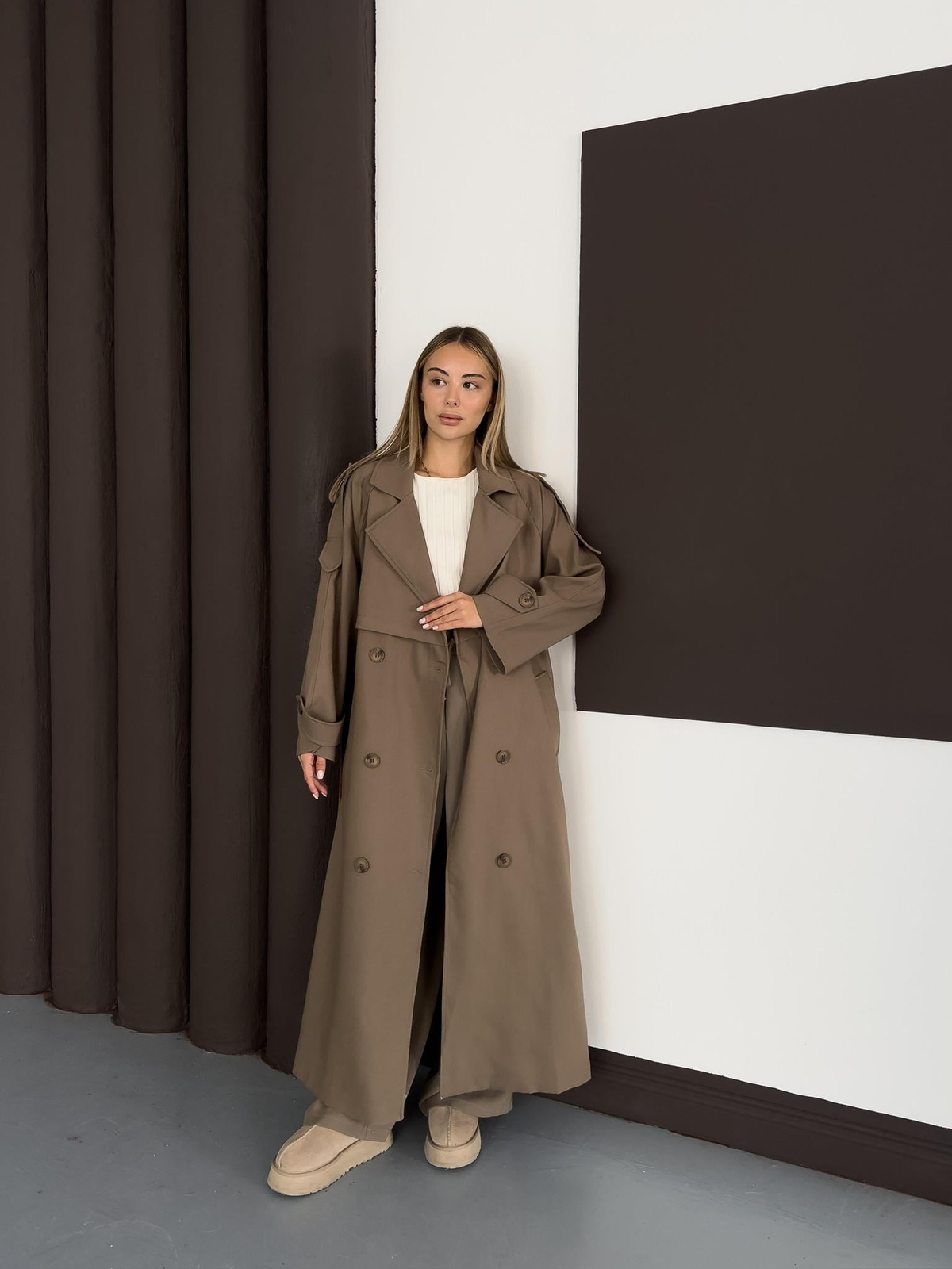 Charlotte Trench - Haki