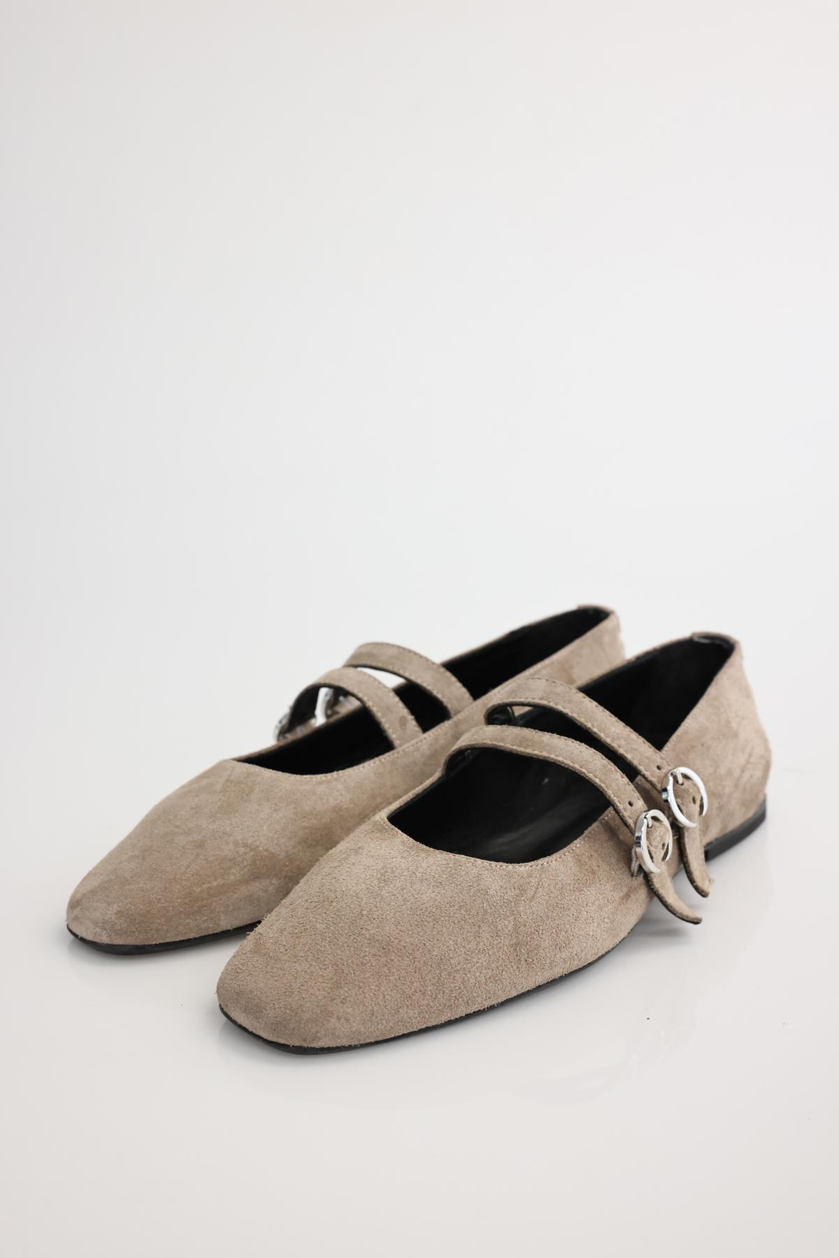 Açık Vizon Tokalı Babet 