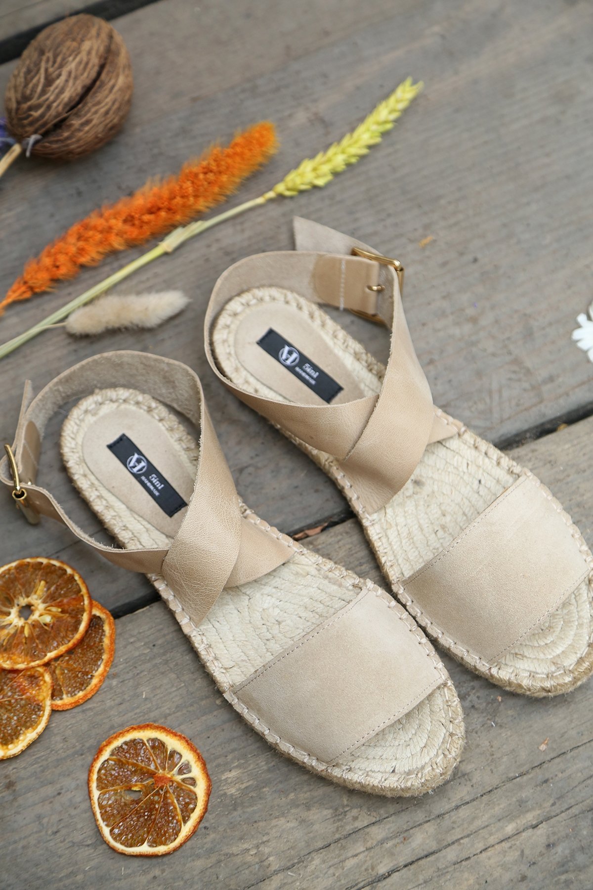 Bej Bilekten Tokalı Espadril Sandalet