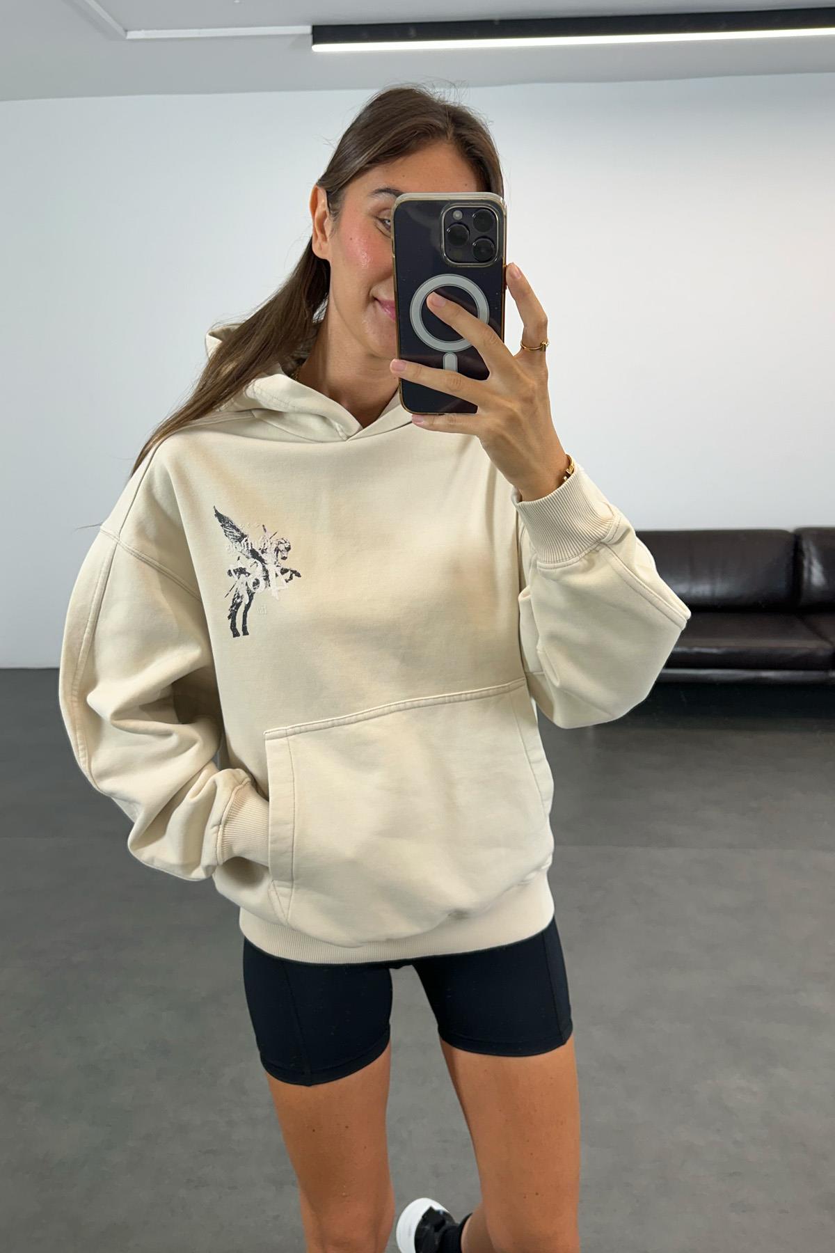 Bej Kapüşonlu Baskılı Sweatshirt 