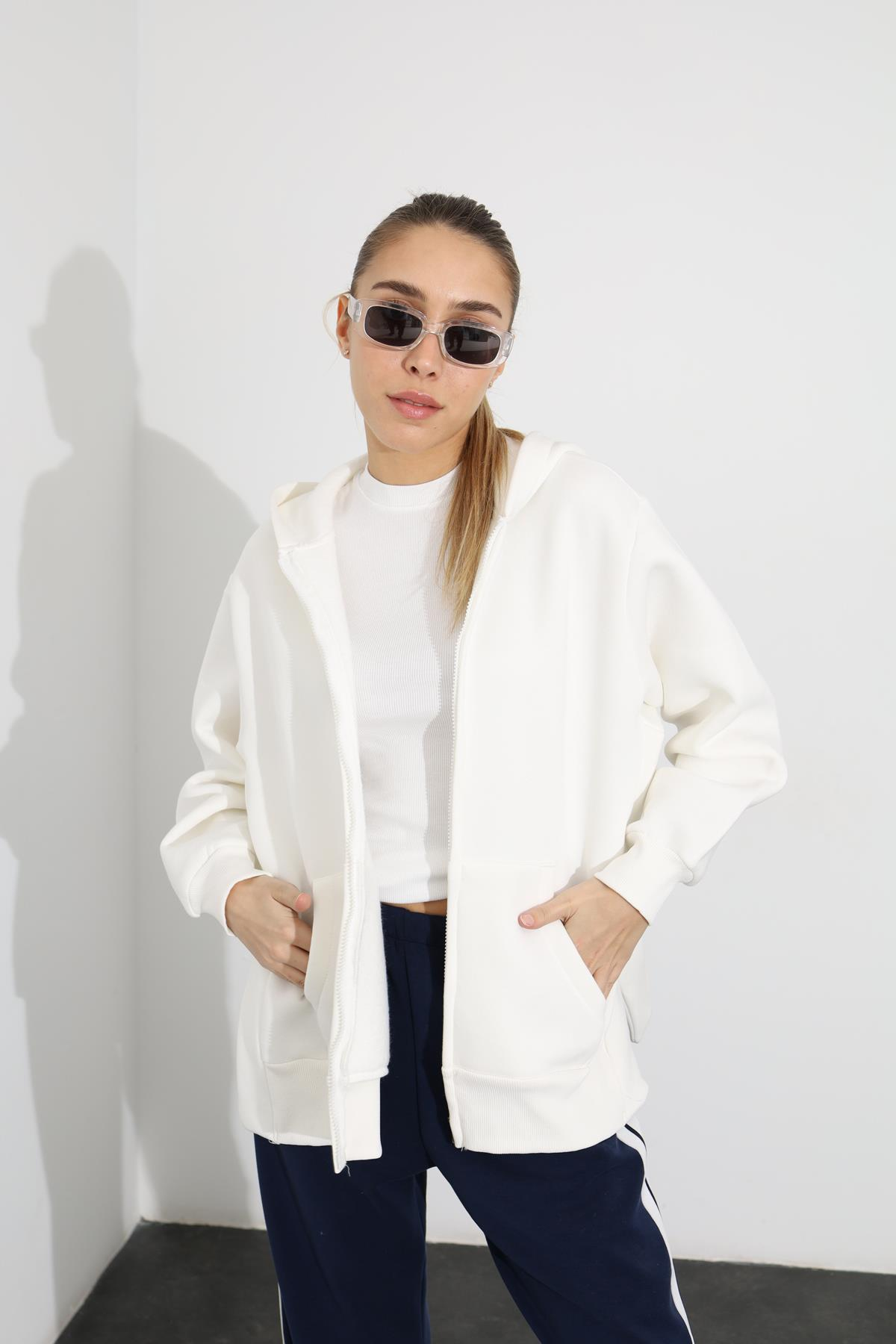 Beyaz Kapüşonlu Yanı Yırtmaçlı Fermuarlı Sweatshirt 1277